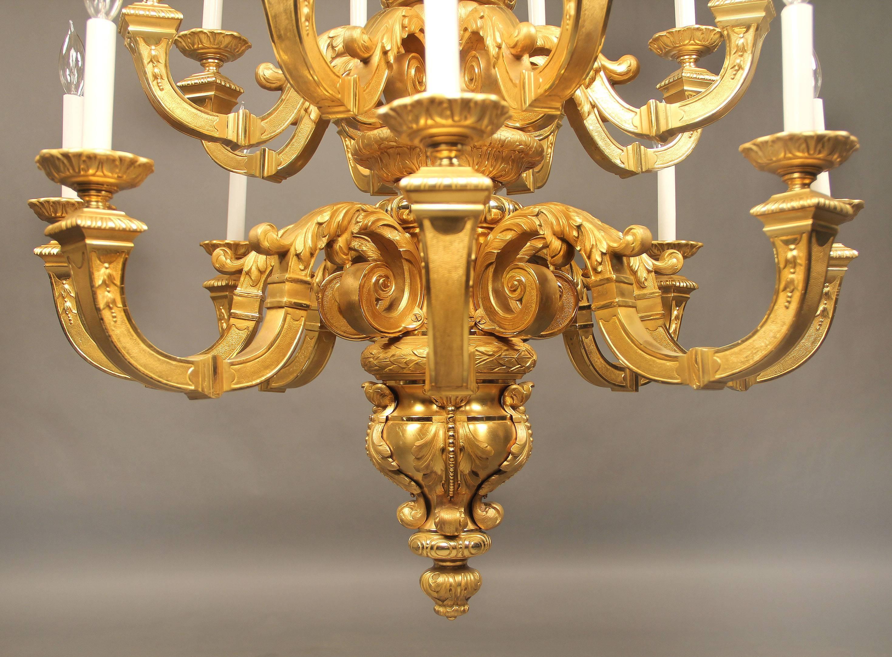 Important Late 19th Century Gilt Bronze Sixteen-Light Chandelier In Excellent Condition In New York, NY