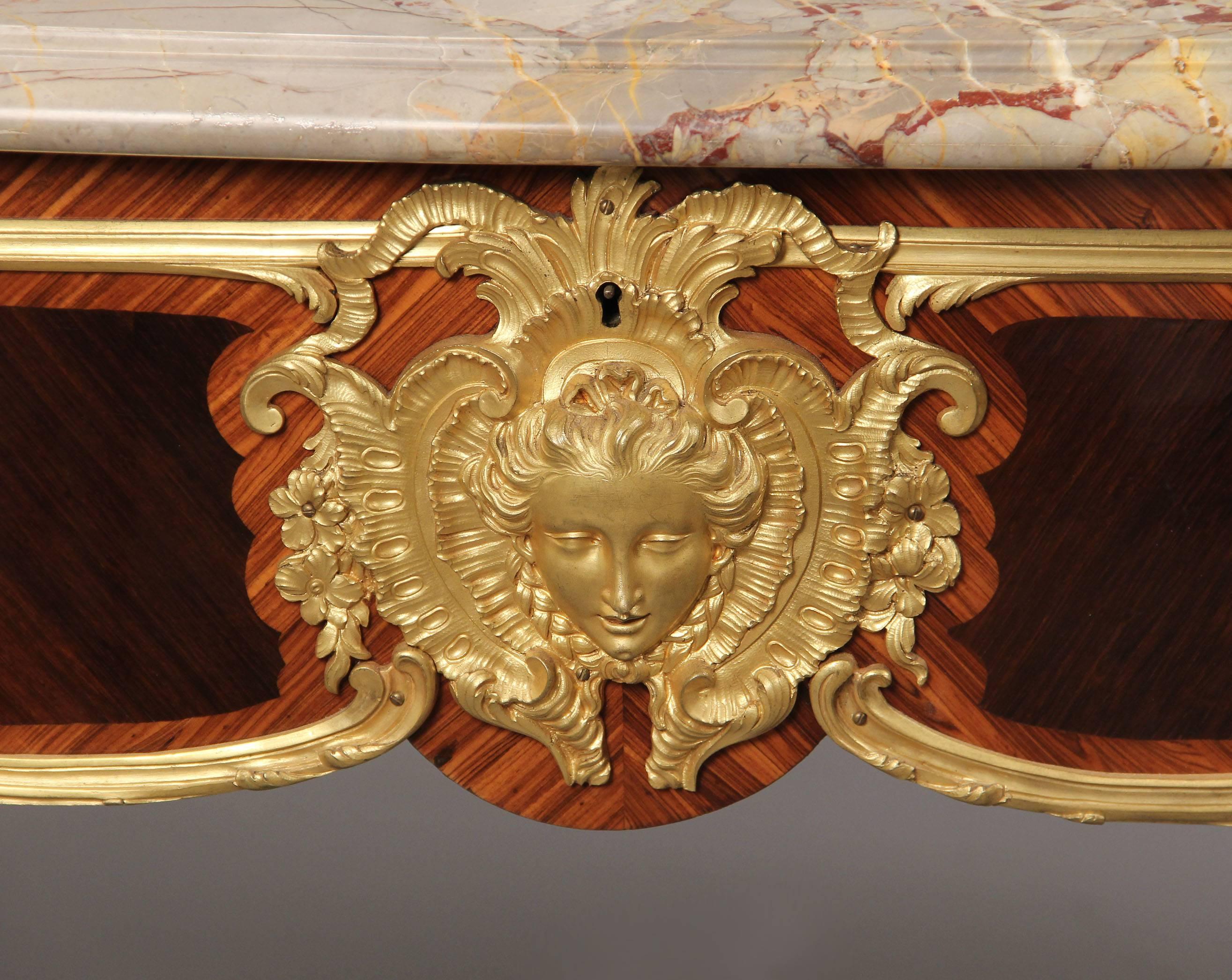 Fantastischer vergoldeter Bronzetisch aus dem späten 19. Jahrhundert von François Linke (Belle Époque) im Angebot