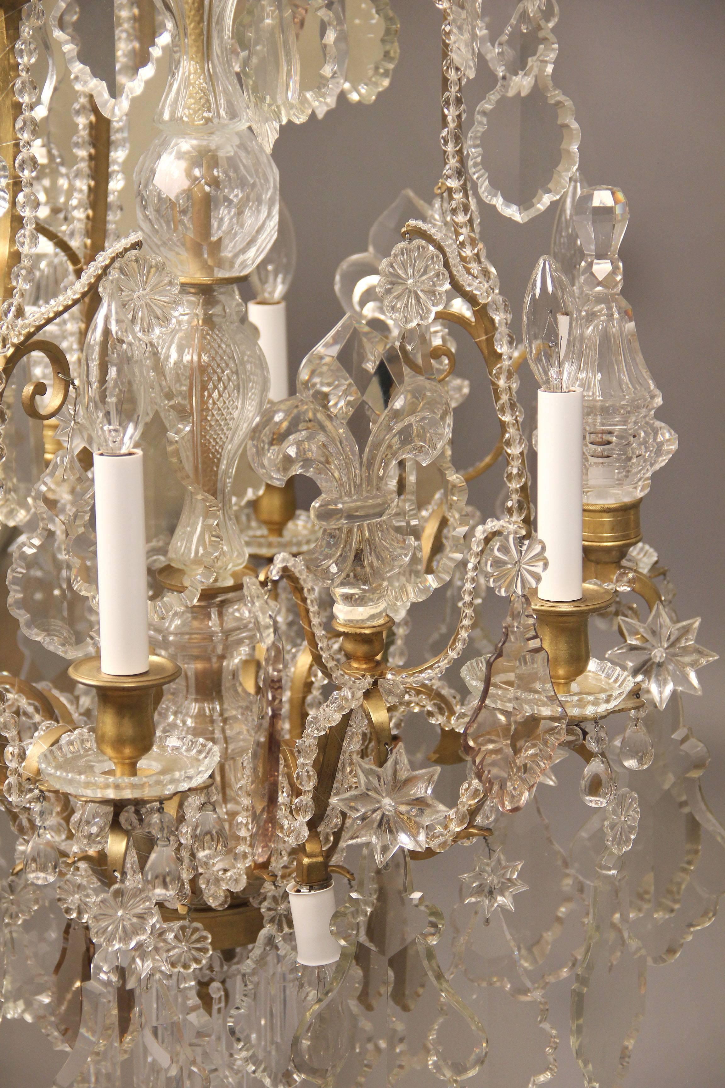 French Elegant Late 19th Century Gilt Bronze and Baccarat Crystal Chandelier For Sale