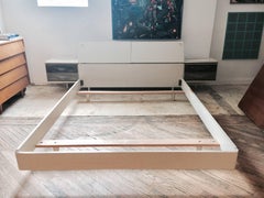 Raymond Loewy Queen Headboard and Bed Frame DF2000