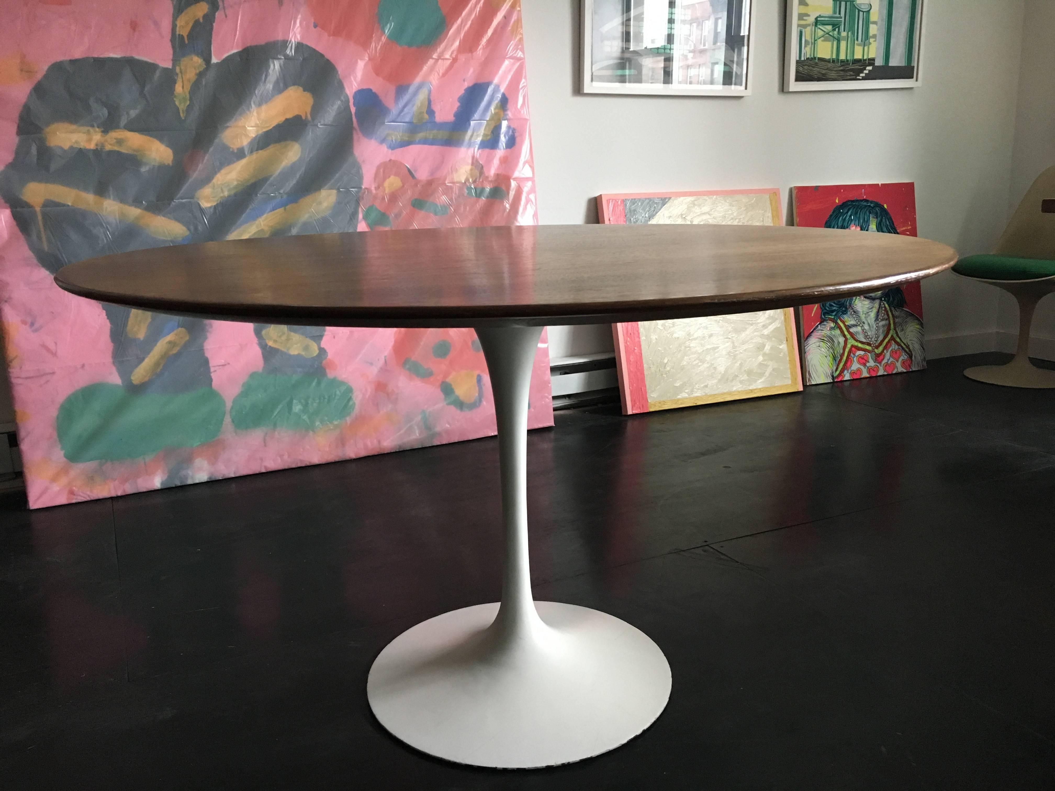Mid-Century Modern Eero Saarinen Walnut Tulip Dining Table for Knoll