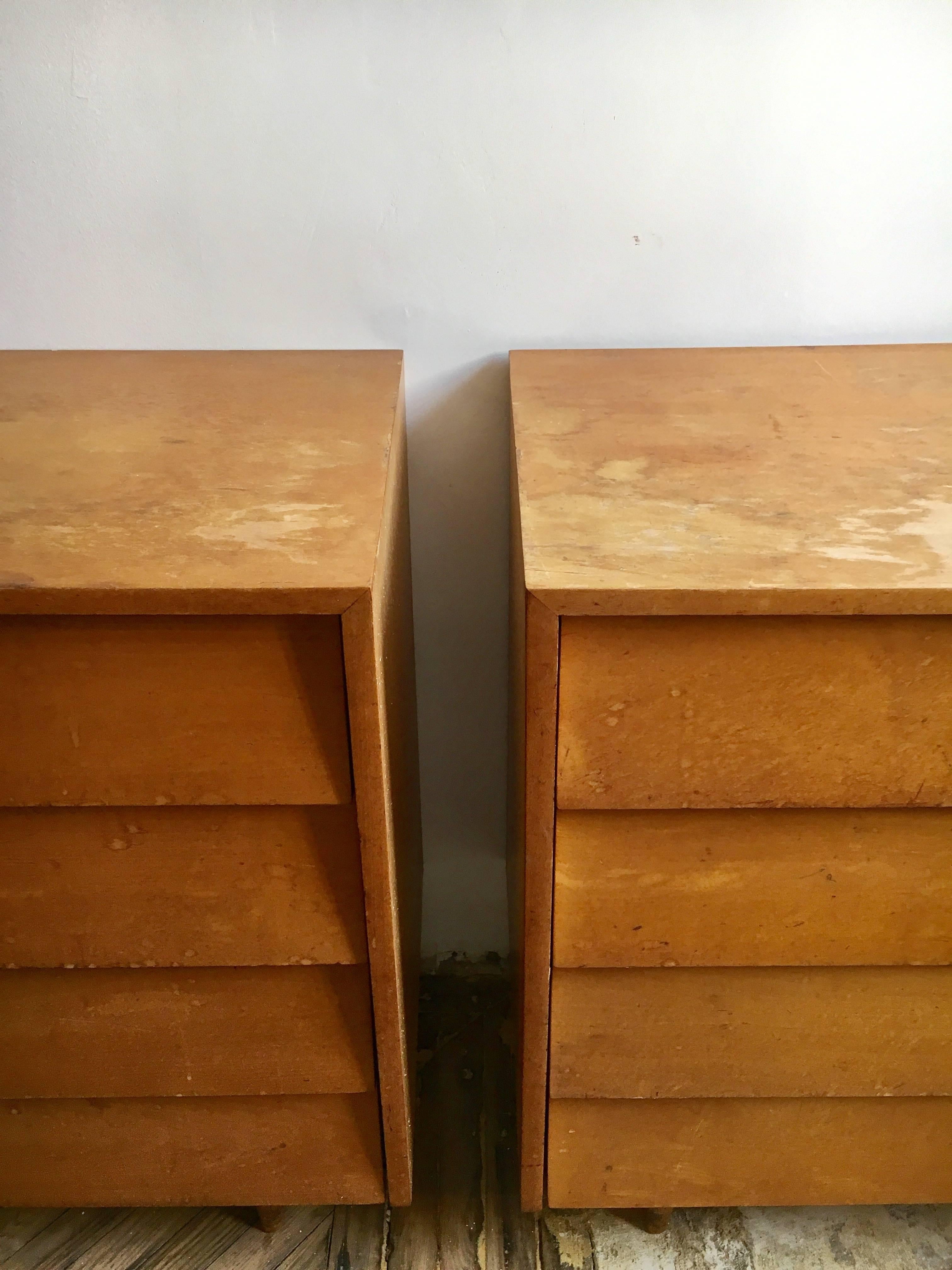 American Pair of Florence Knoll Four-Drawer Maple Chests For Sale