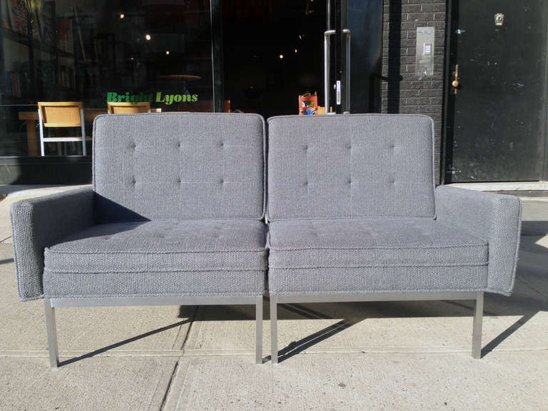 Mid-Century Modern Florence Knoll Split Settee Lounge Chair Set for Knoll, circa 1960s For Sale