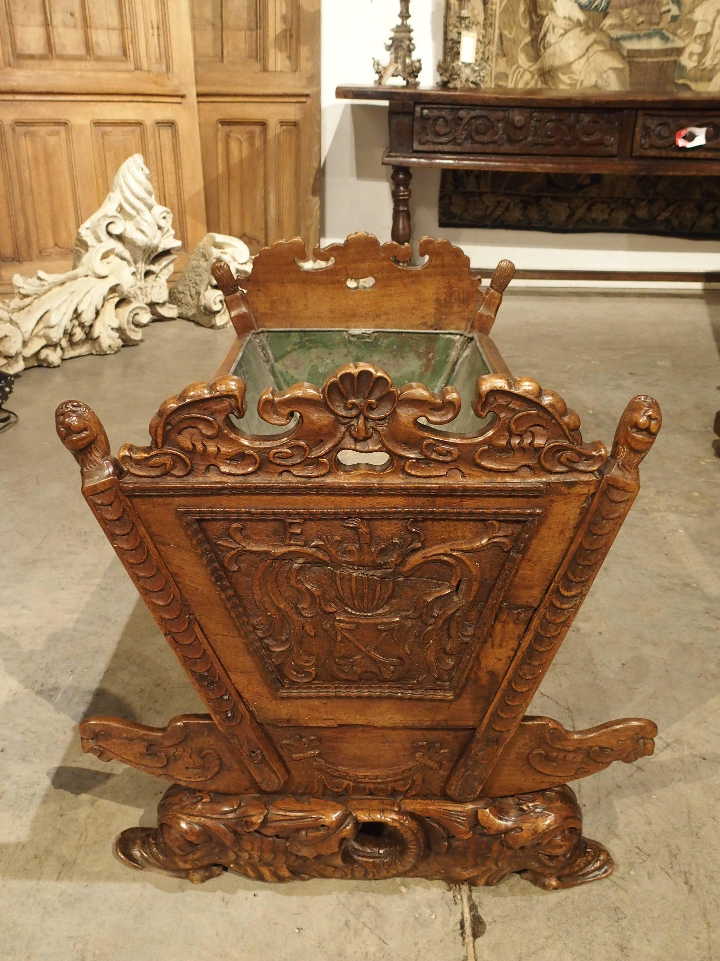 18th Century French Walnut Wood Crib with Coat of Arms, Bourgogne In Good Condition In Dallas, TX