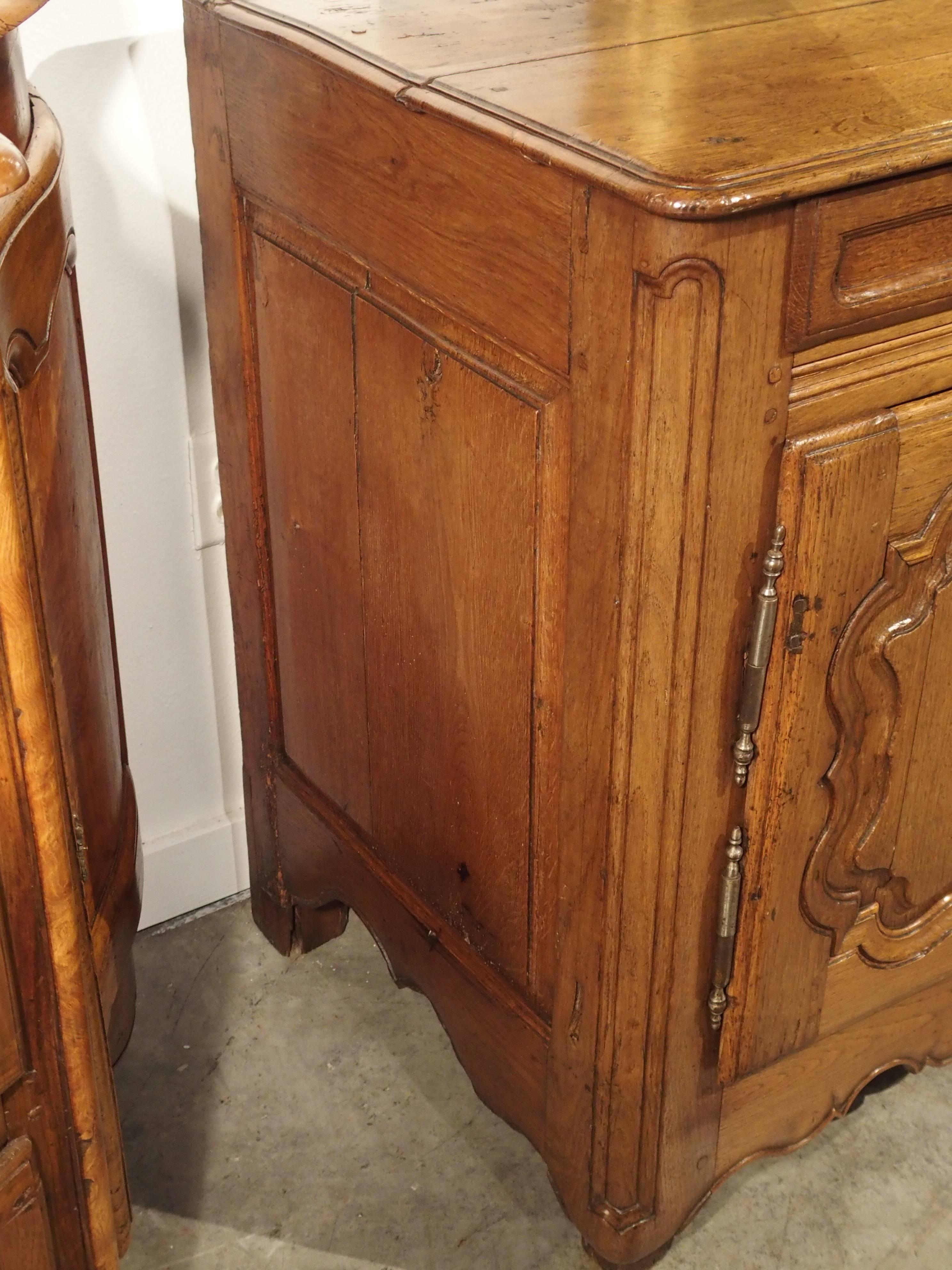 Antique Oak Enfilade from Lorraine France, 1700s In Good Condition In Dallas, TX