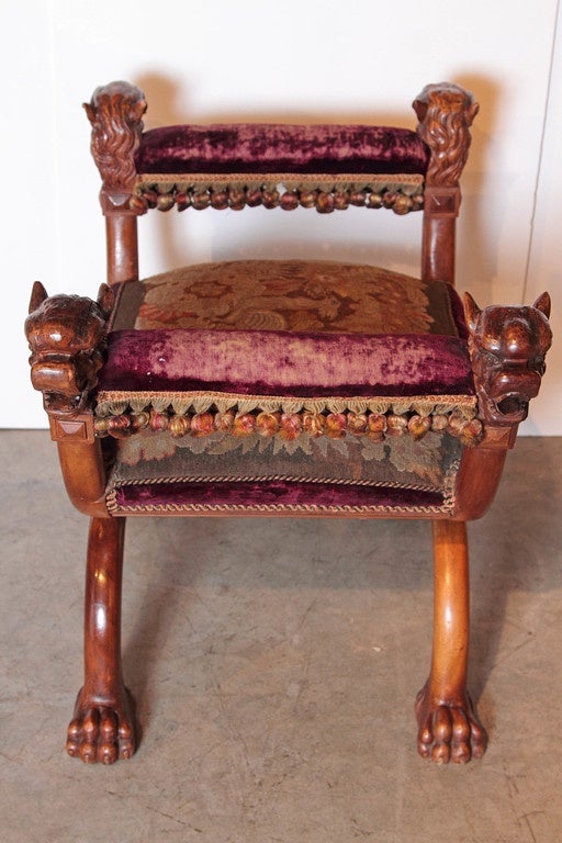 Romain classique Antique siège curule en bois de noyer de France:: vers 1880