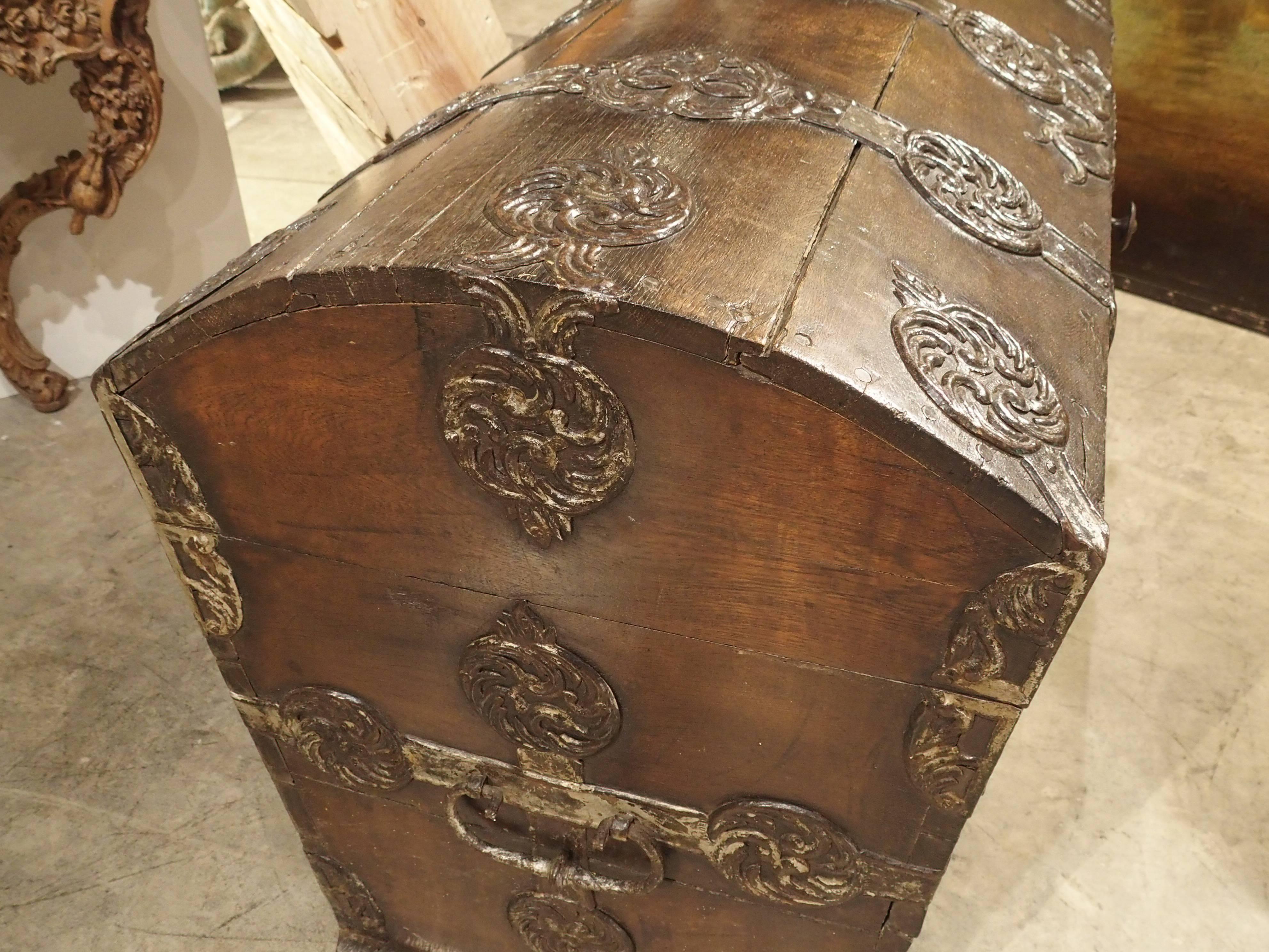 Metal Antique German Baroque Trunk with Iron Strapping