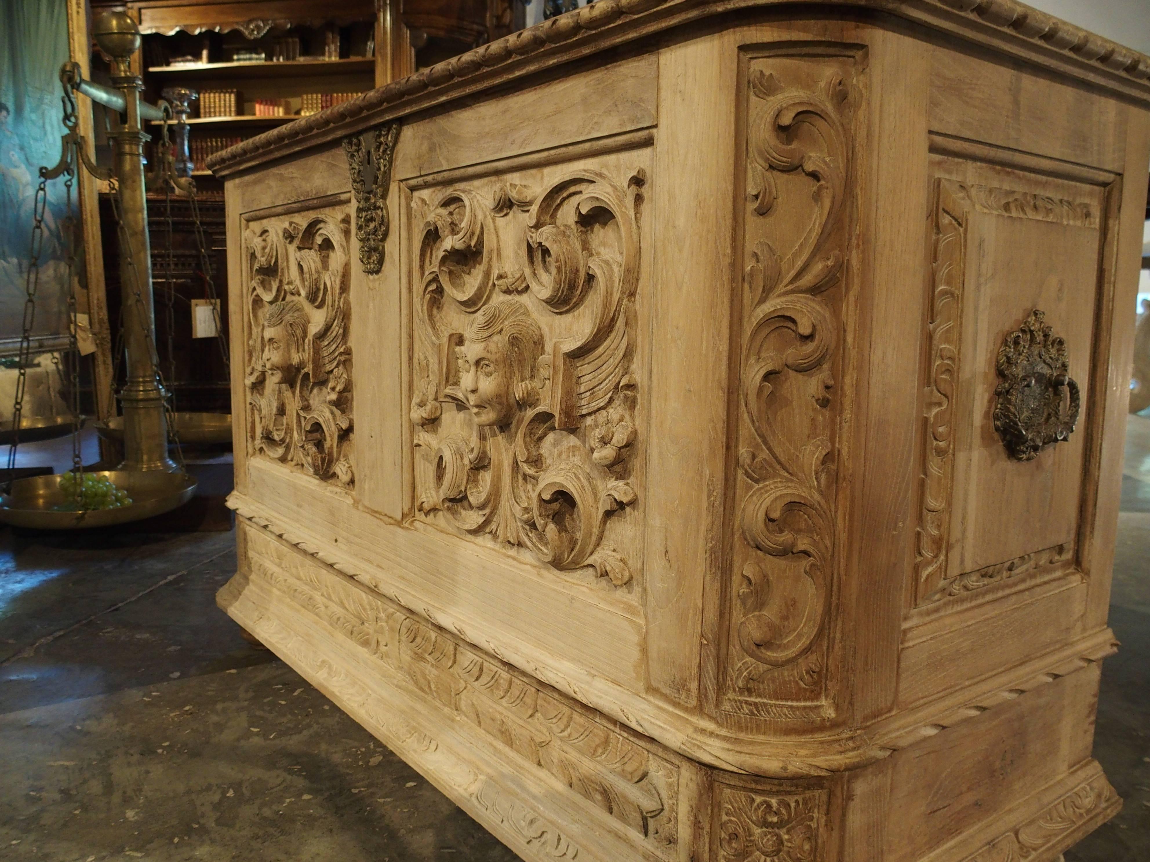 Well-Carved Stripped Trunk from Italy 4