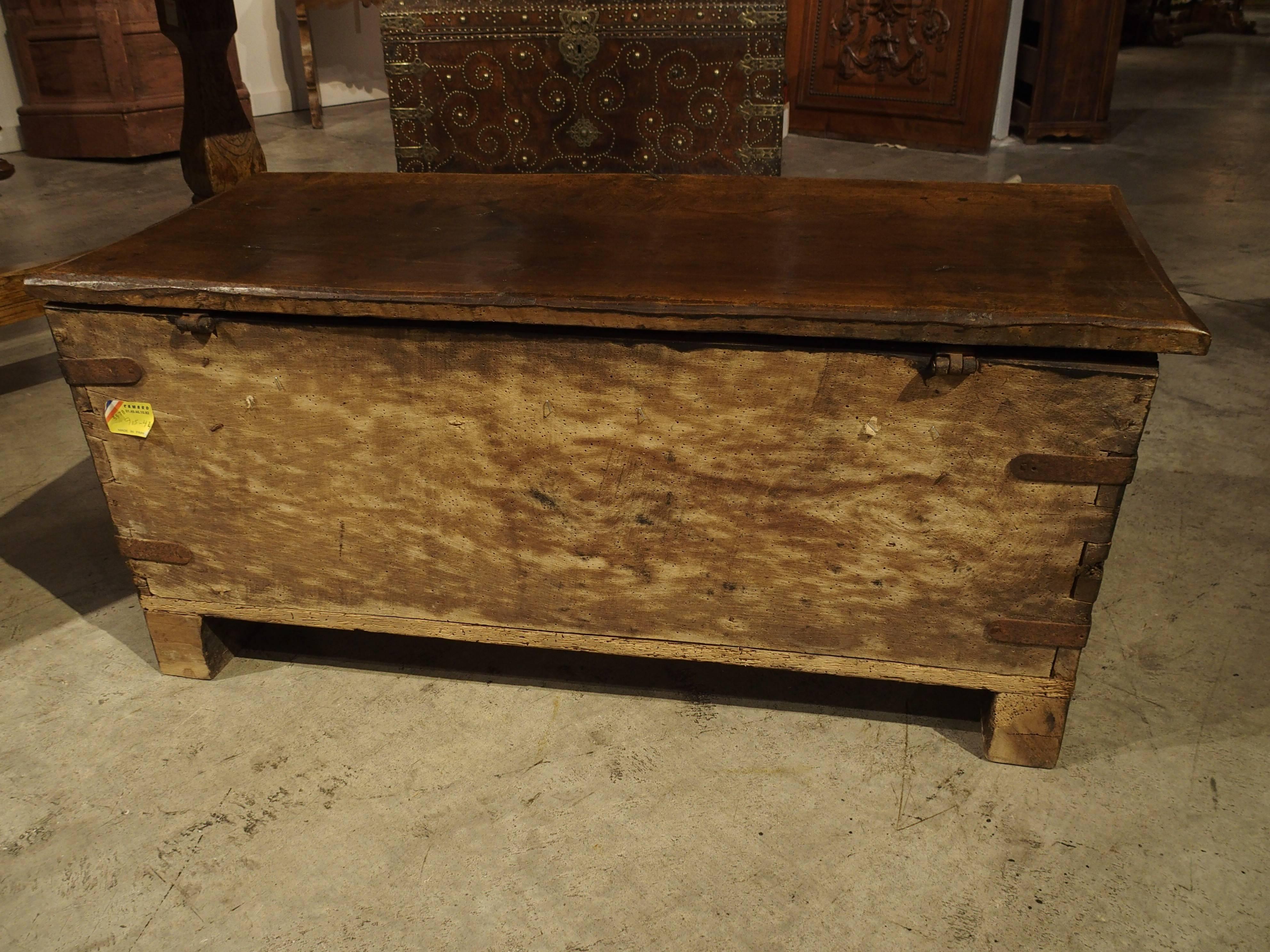 17th Century French Walnut Wood Gothic Trunk In Good Condition In Dallas, TX