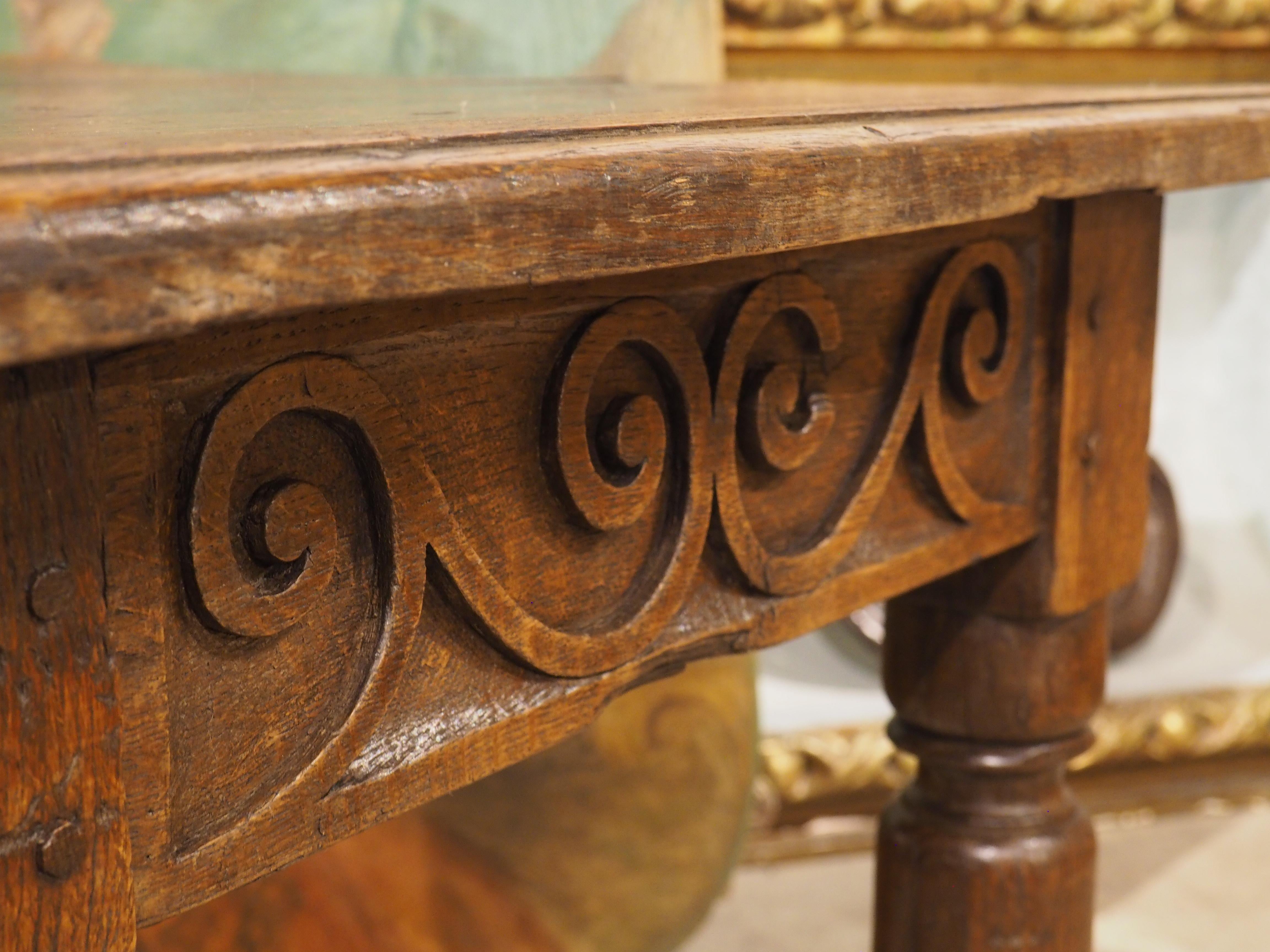 18th Century English Oak Side or Occasional Table For Sale 10
