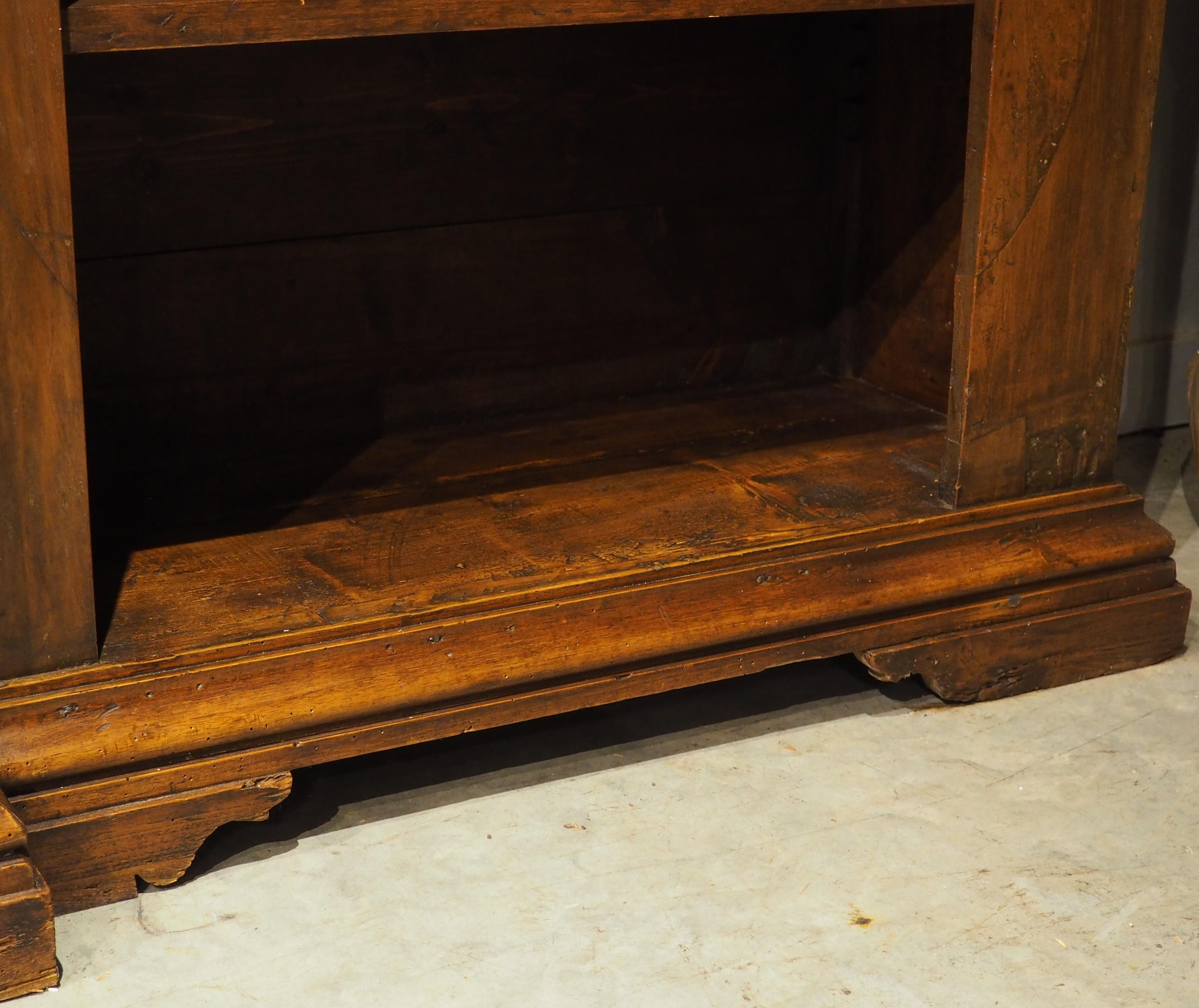 Bibliothèque italienne ancienne à triple niche en Wood Wood Wood ex Confessional, 19ème siècle en vente 5