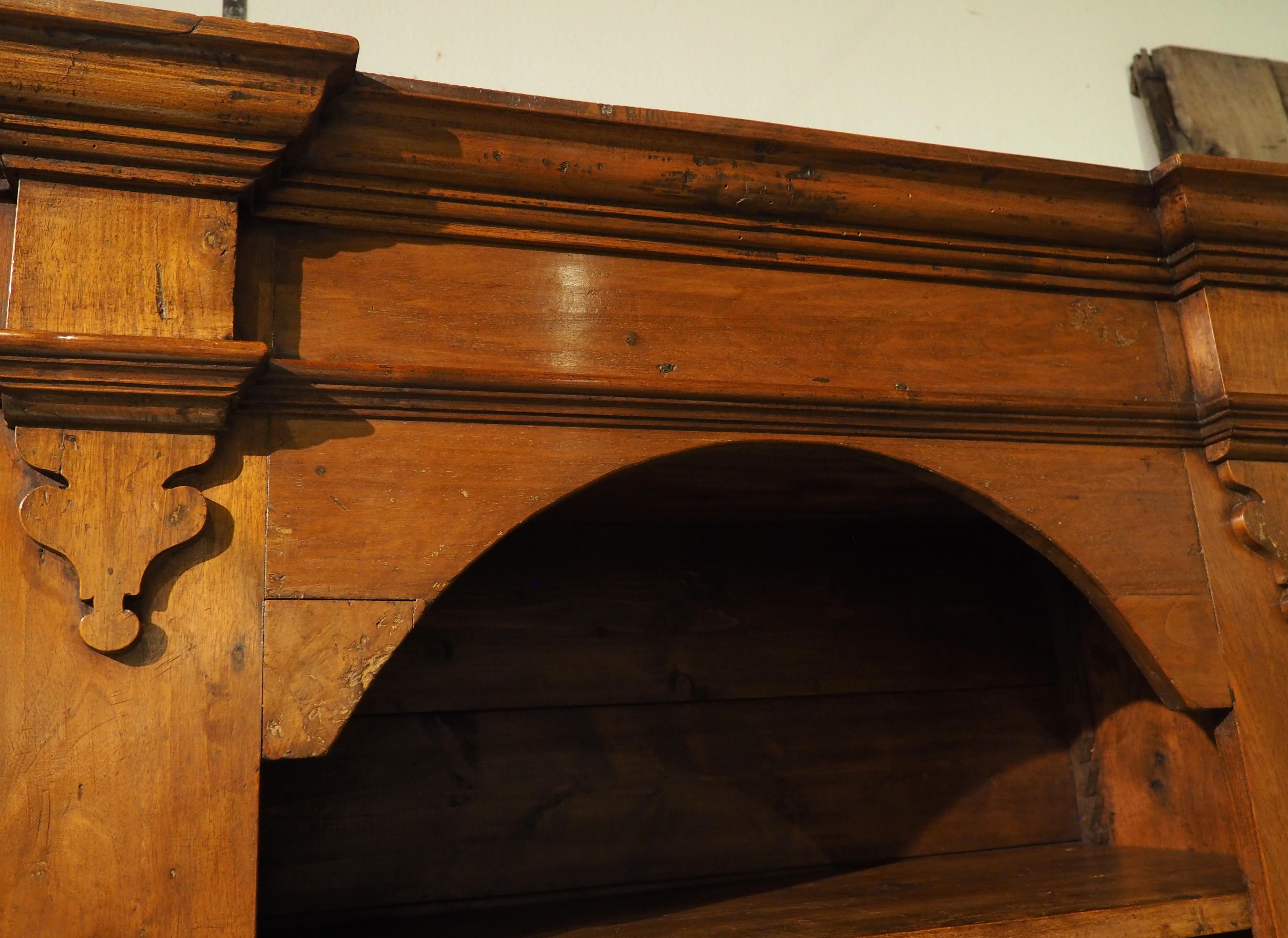Bibliothèque italienne ancienne à triple niche en Wood Wood Wood ex Confessional, 19ème siècle en vente 11