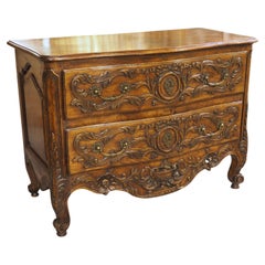 Commodes and Chests of Drawers