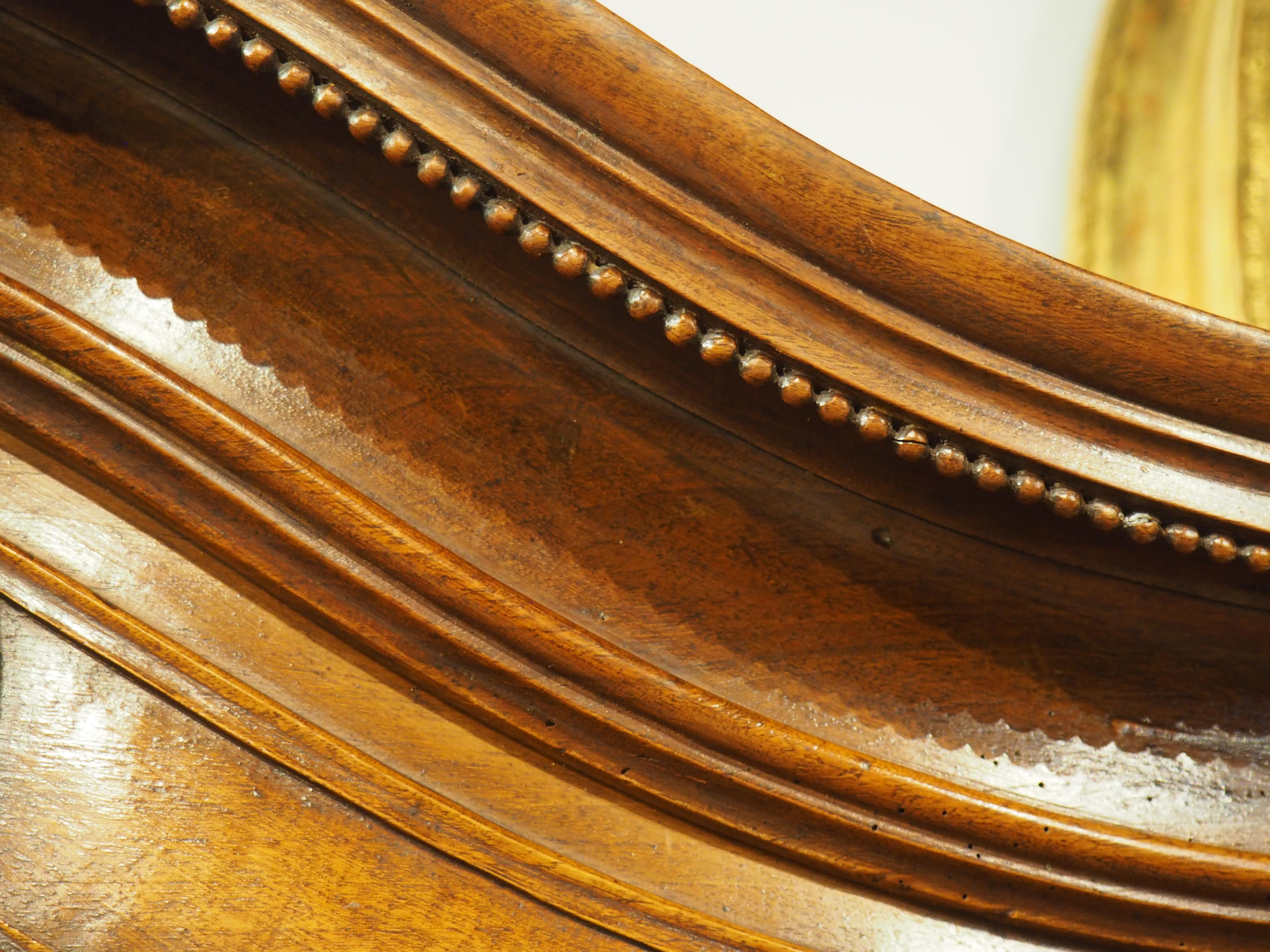 Antique French Transitional Louis XV / XVI Nussbaum Buffet Deux Corps, CIRCA 1780 (Metall) im Angebot