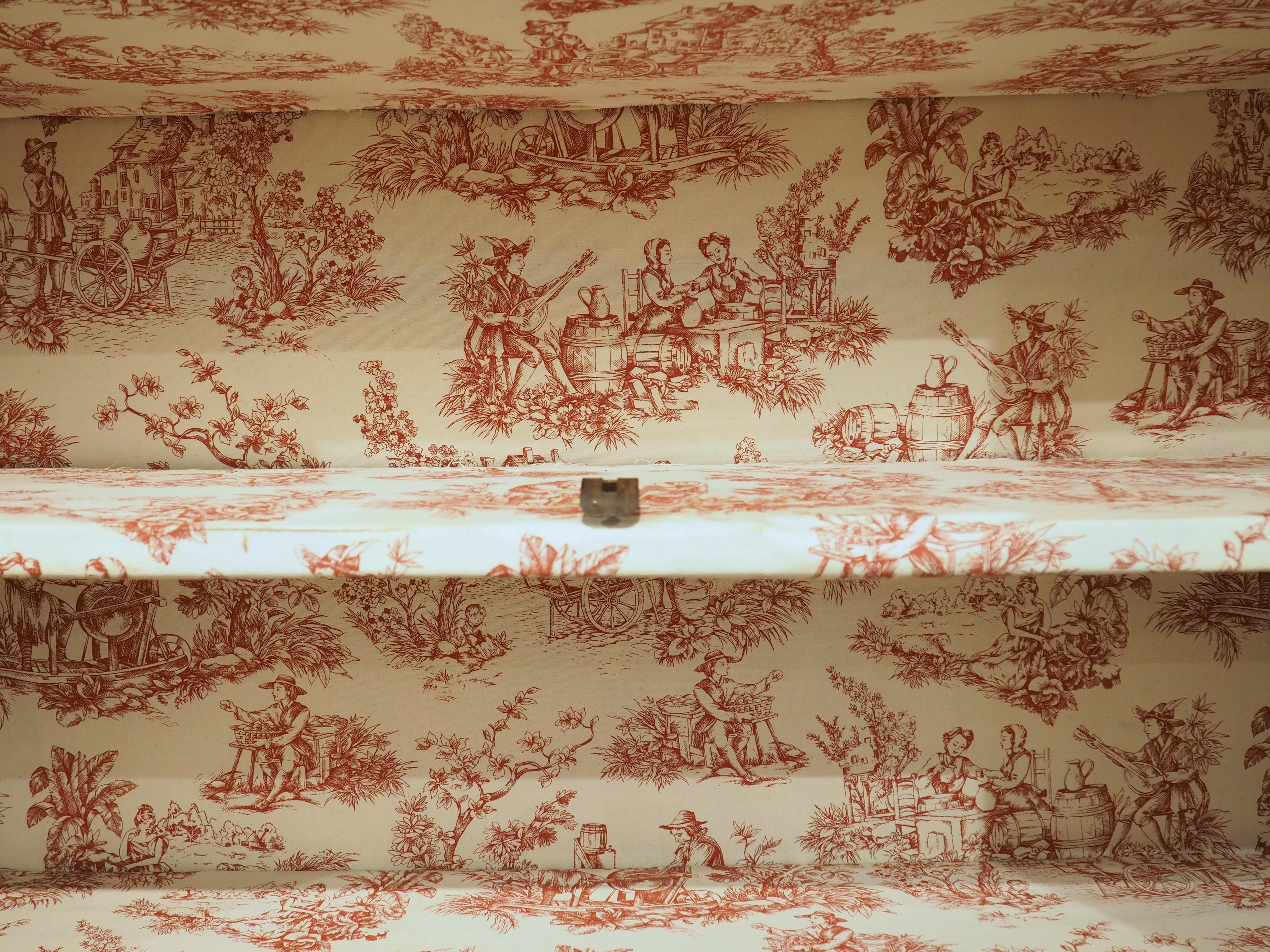 Antique French Transitional Louis XV / XVI Nussbaum Buffet Deux Corps, CIRCA 1780 im Angebot 12