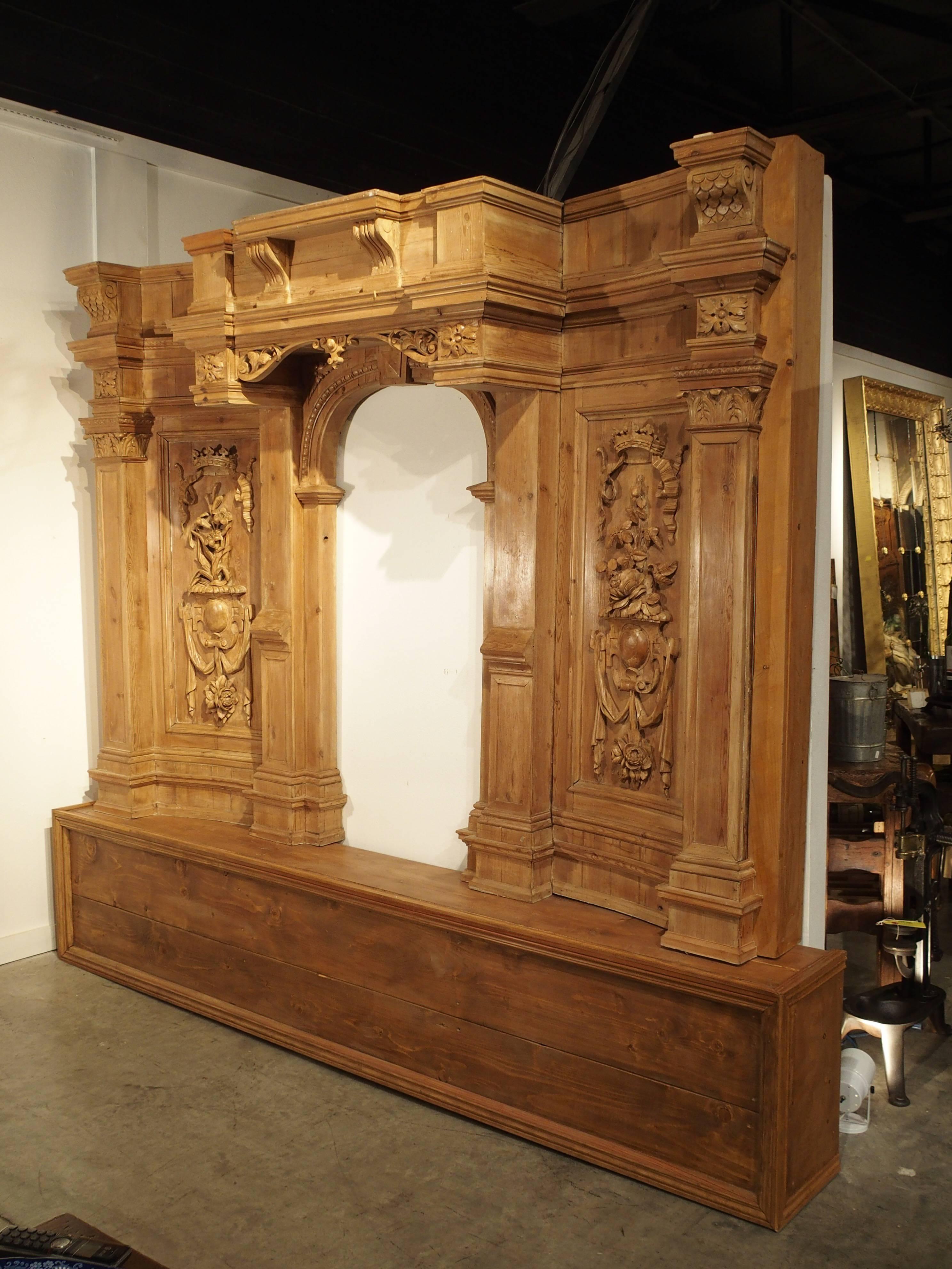 Carved Large and Unique Antique French Boiserie with Covered Alcove, 17th Century For Sale