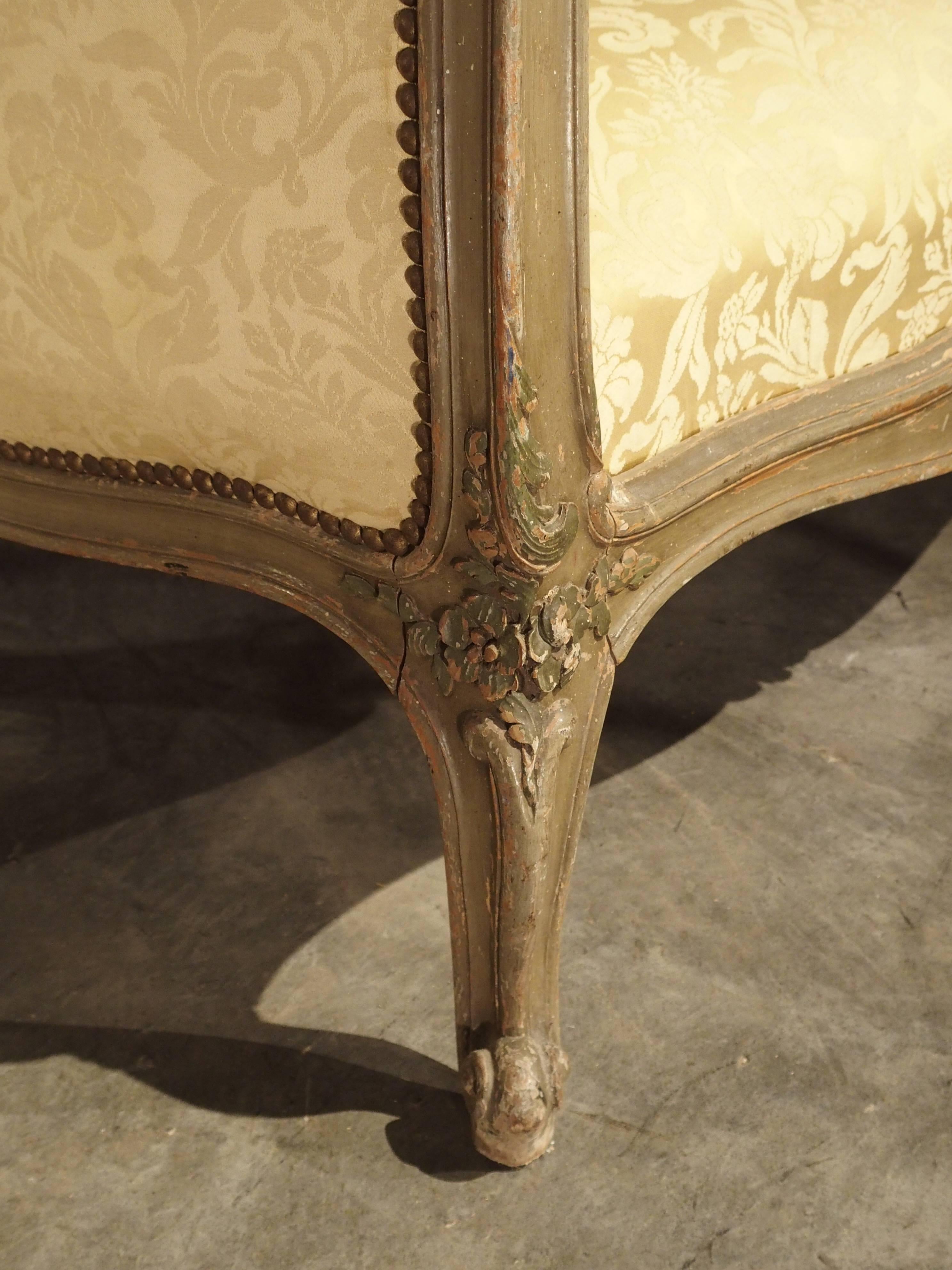 Painted Antique French Louis XV Style Canapé, 19th Century In Good Condition In Dallas, TX