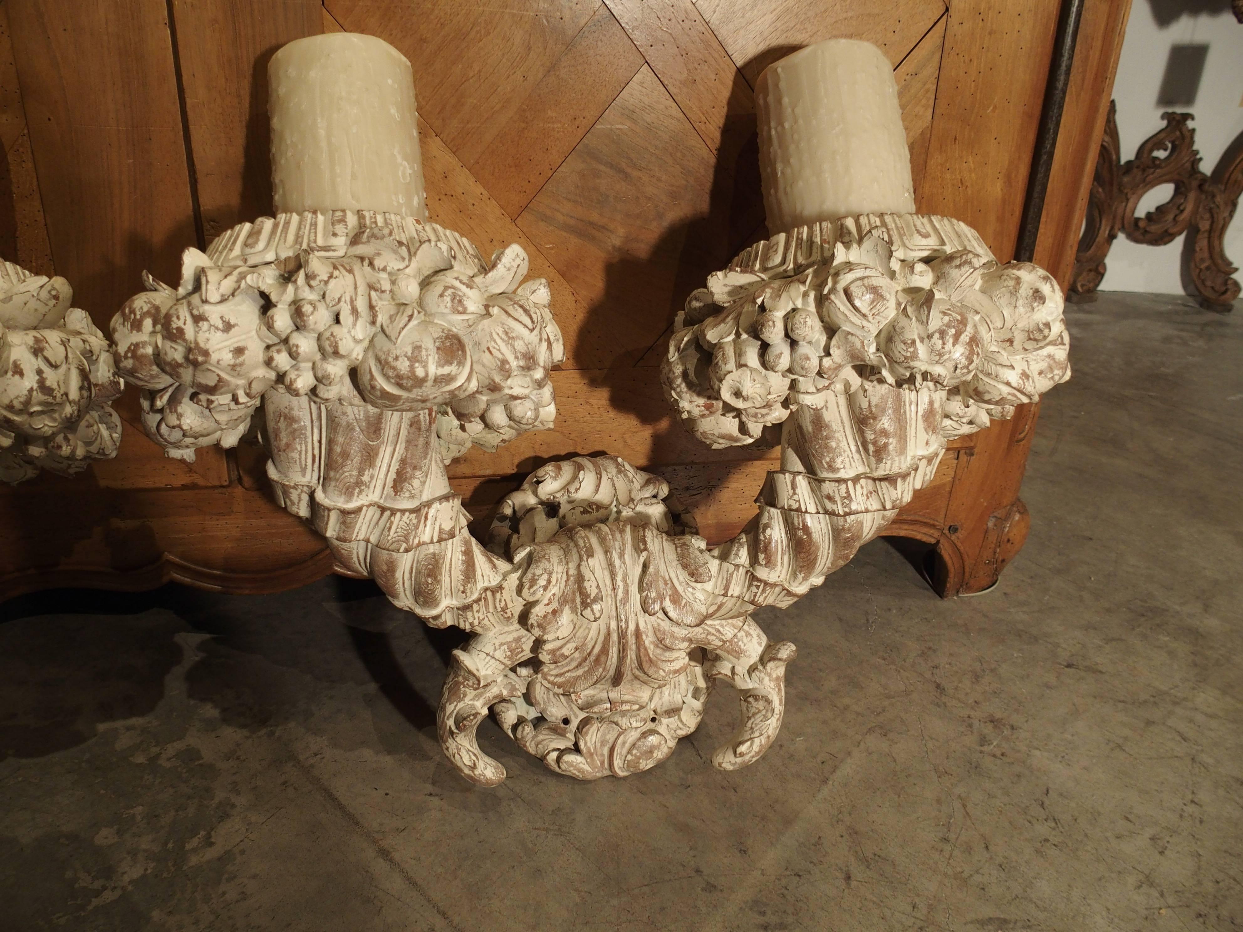 Pair of Large Carved and Parcel Painted Wooden Sconces For Sale 2