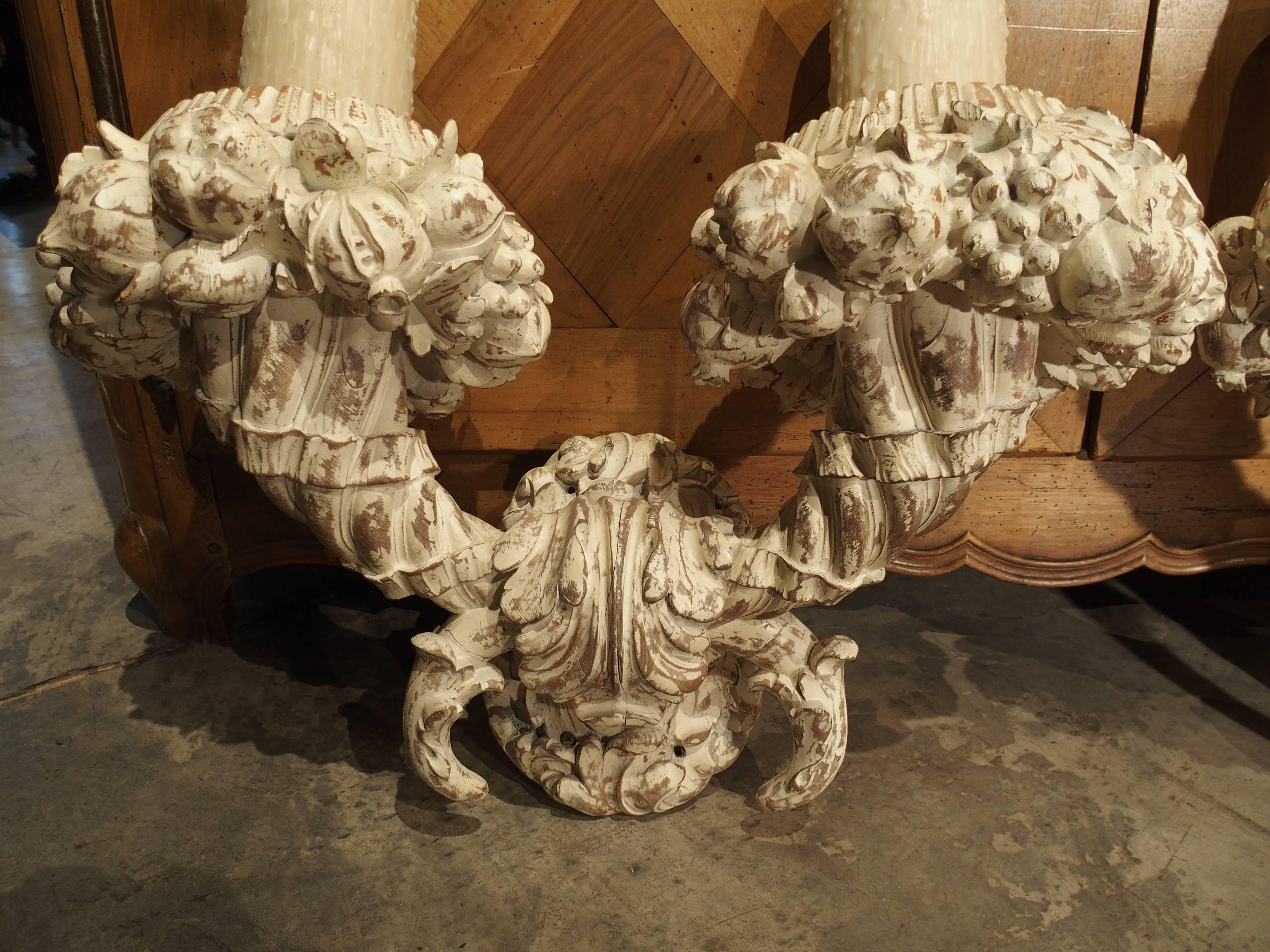 Pair of Large Carved and Parcel Painted Wooden Sconces For Sale 4