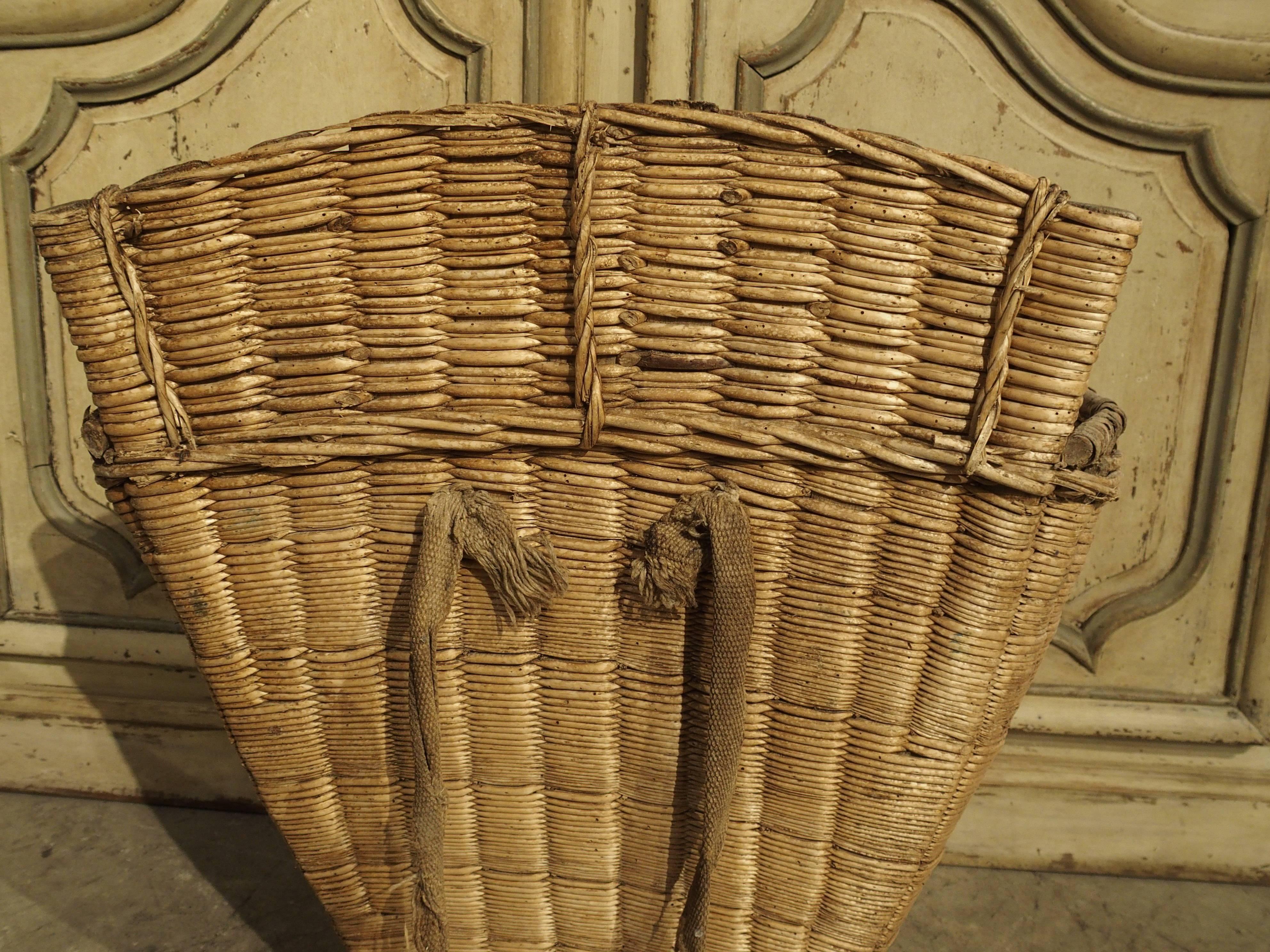 Antique Wine Grape Basket from France, circa 1900 1