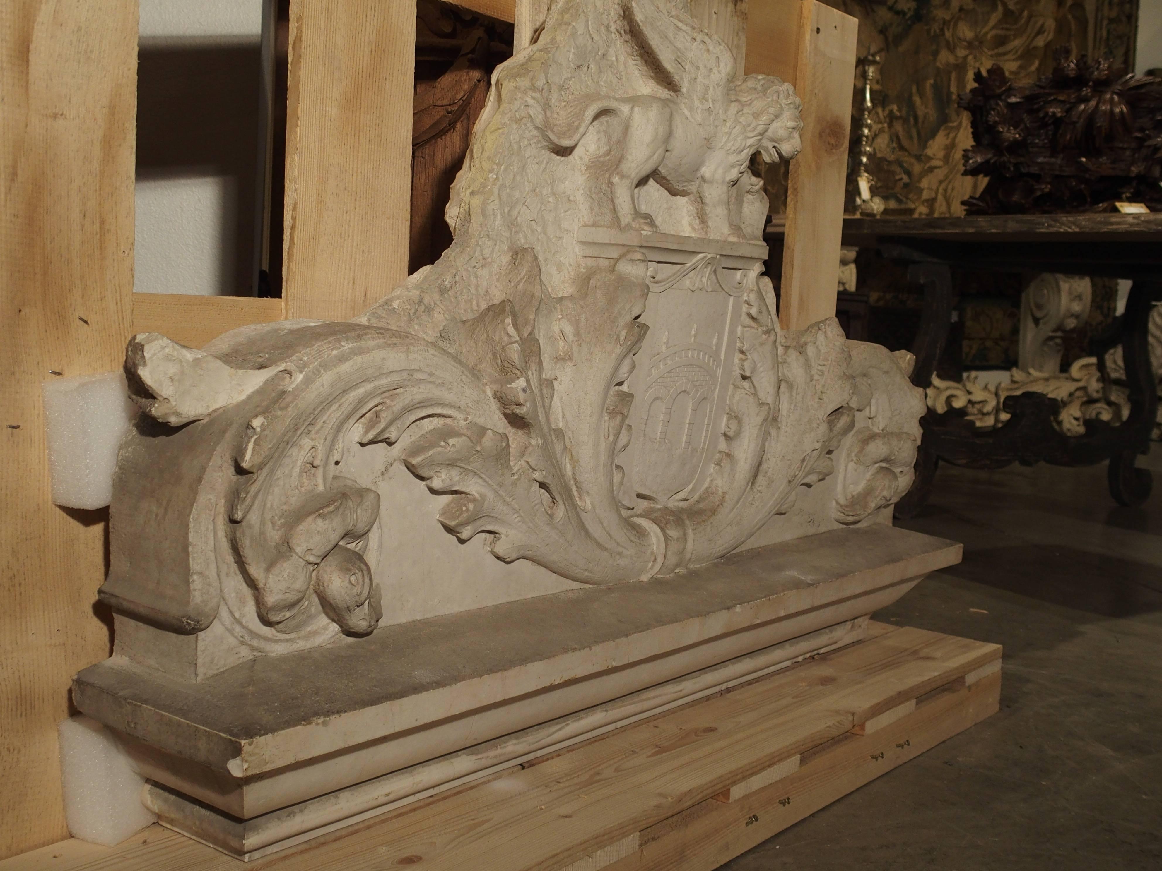 Carved Venetian Marble Overdoor, circa 1800 2