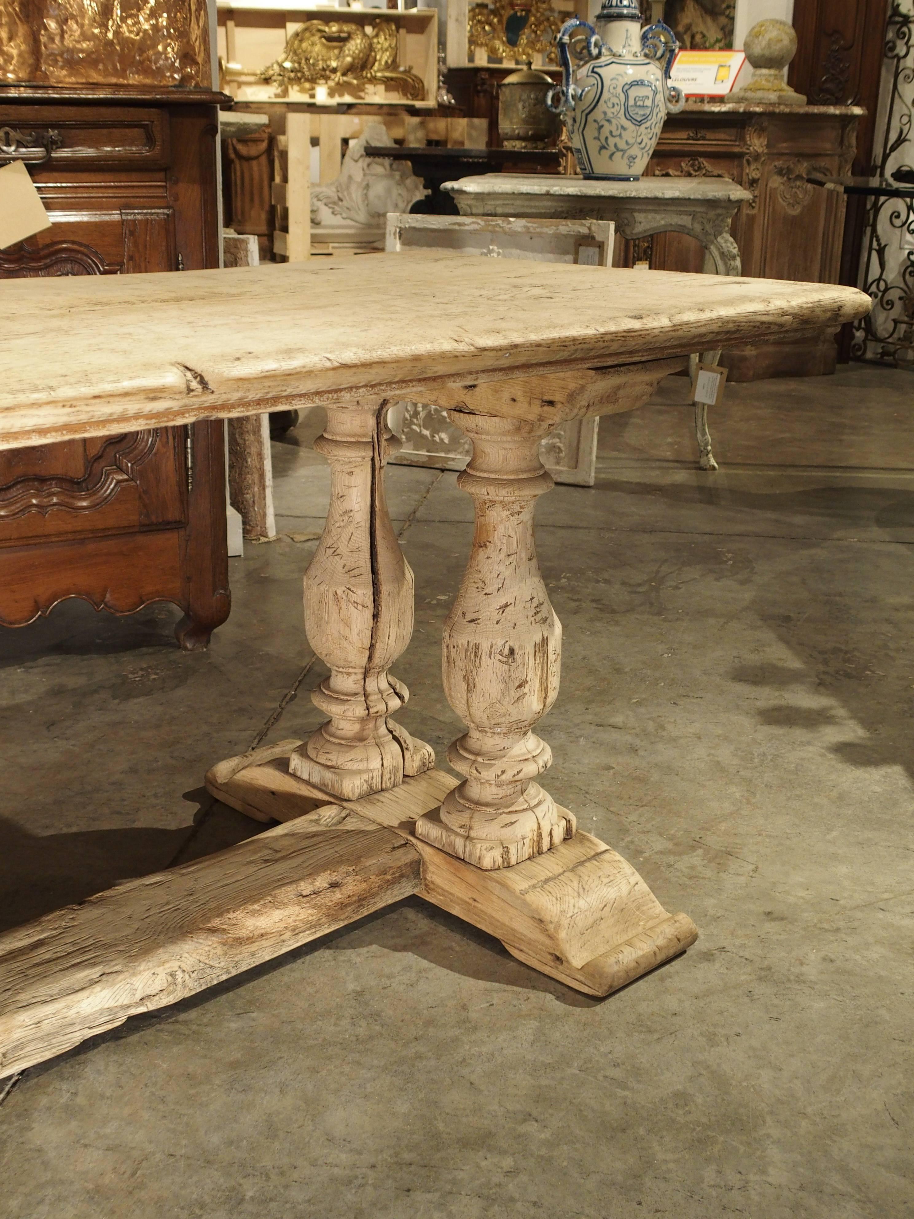 Antique French Farm Table with Baluster Legs, Bleached Oak, circa 1880 1
