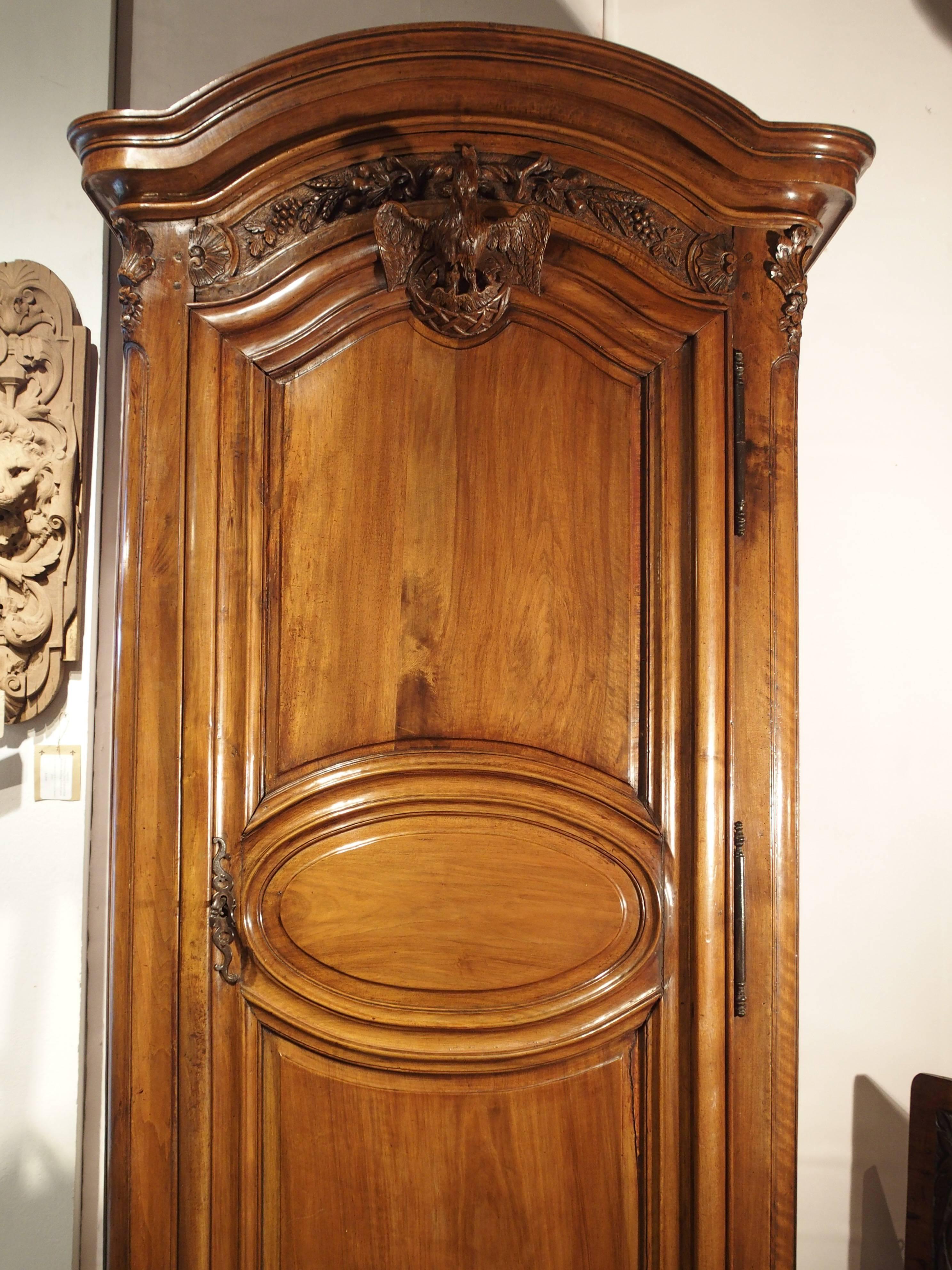 Exceptional 18th Century Walnut Wood Bonnetiere from France 2