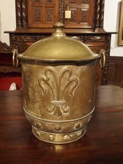 Vintage Brass Repousse Container from France, 20th Century