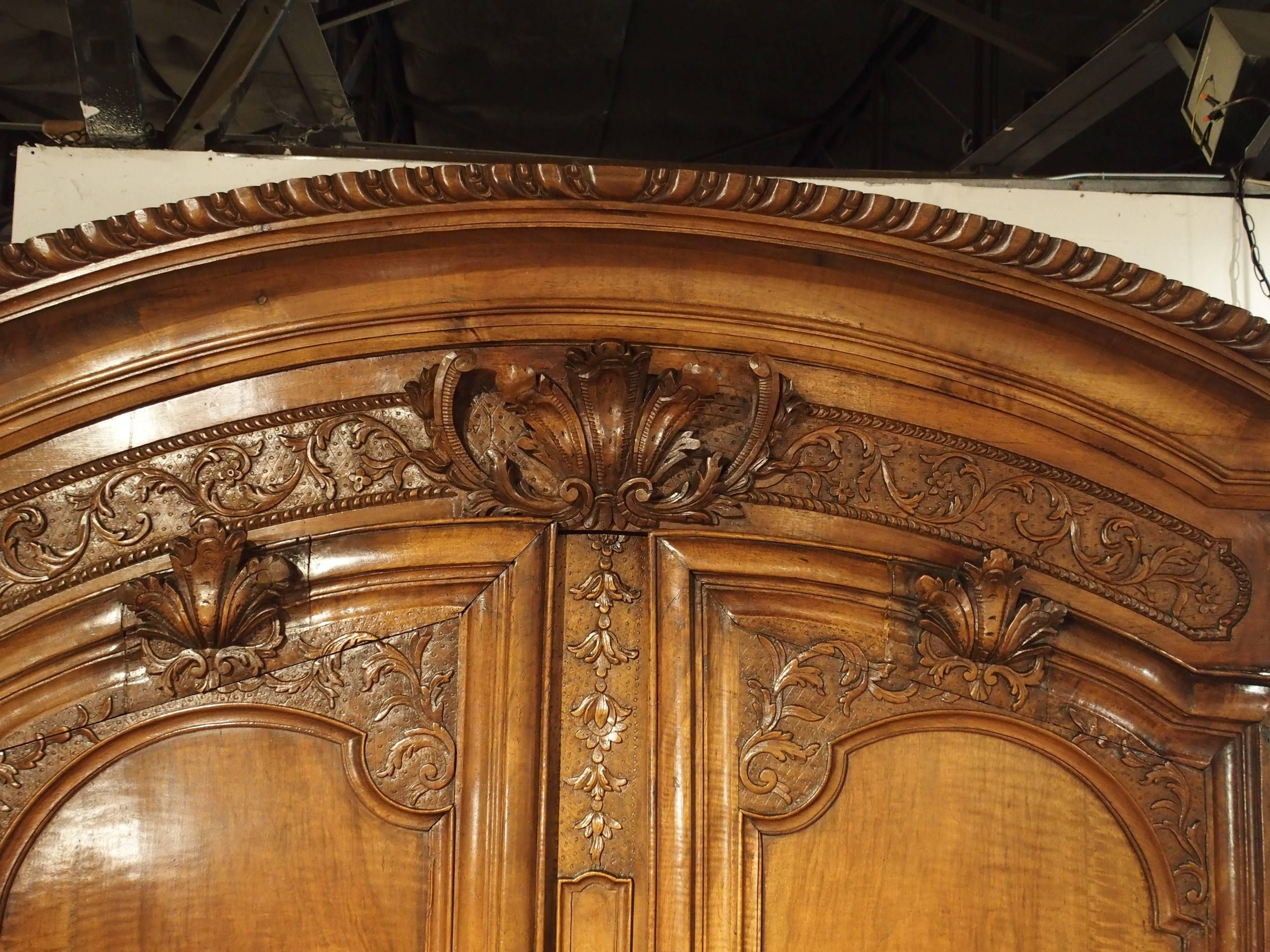 Régence Early 1700s French Walnut Wood Chateau Armoire, 