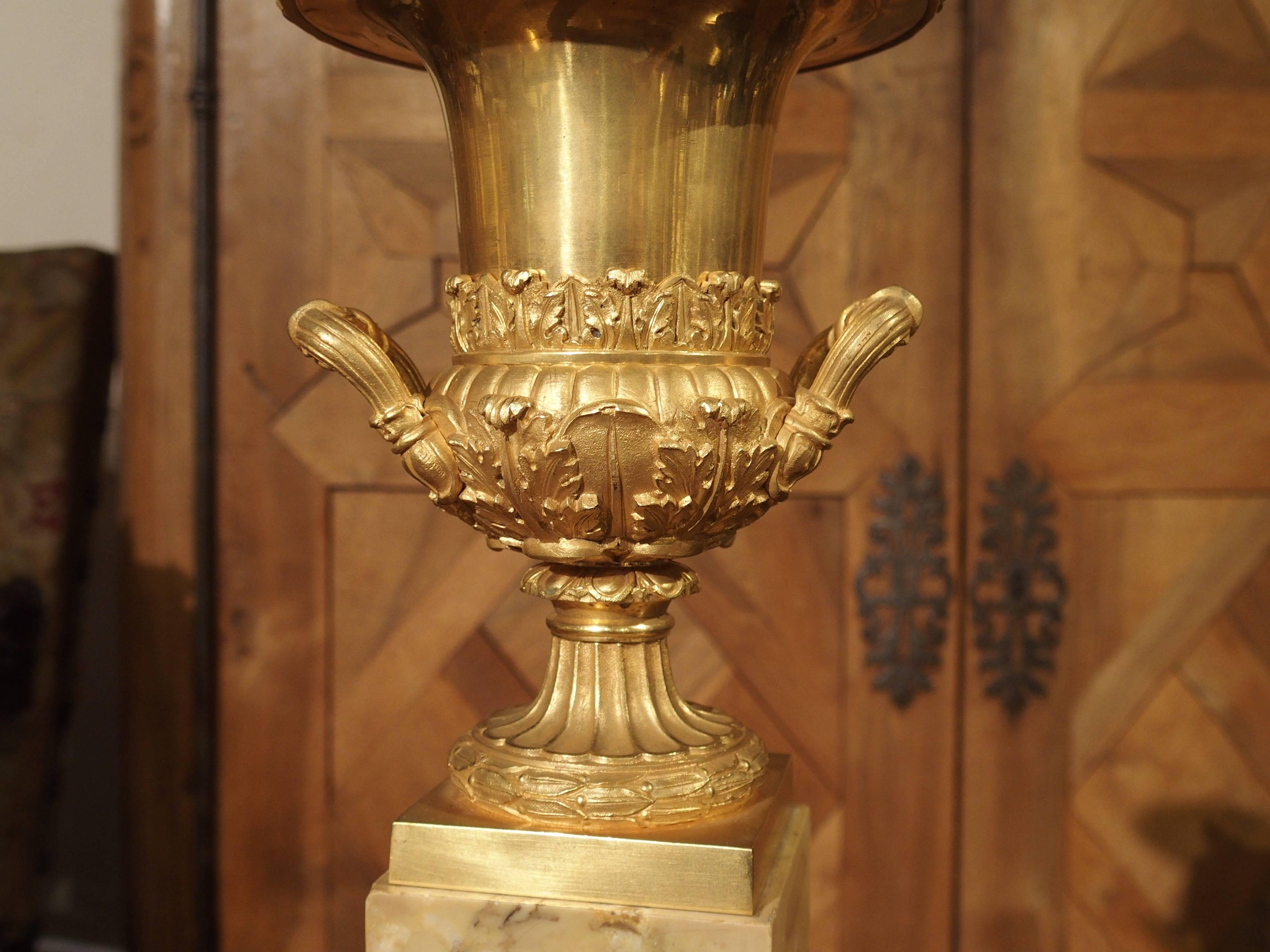 Antique Mercury Gilded Bronze Medici Vase on Toscana Marble Base 1