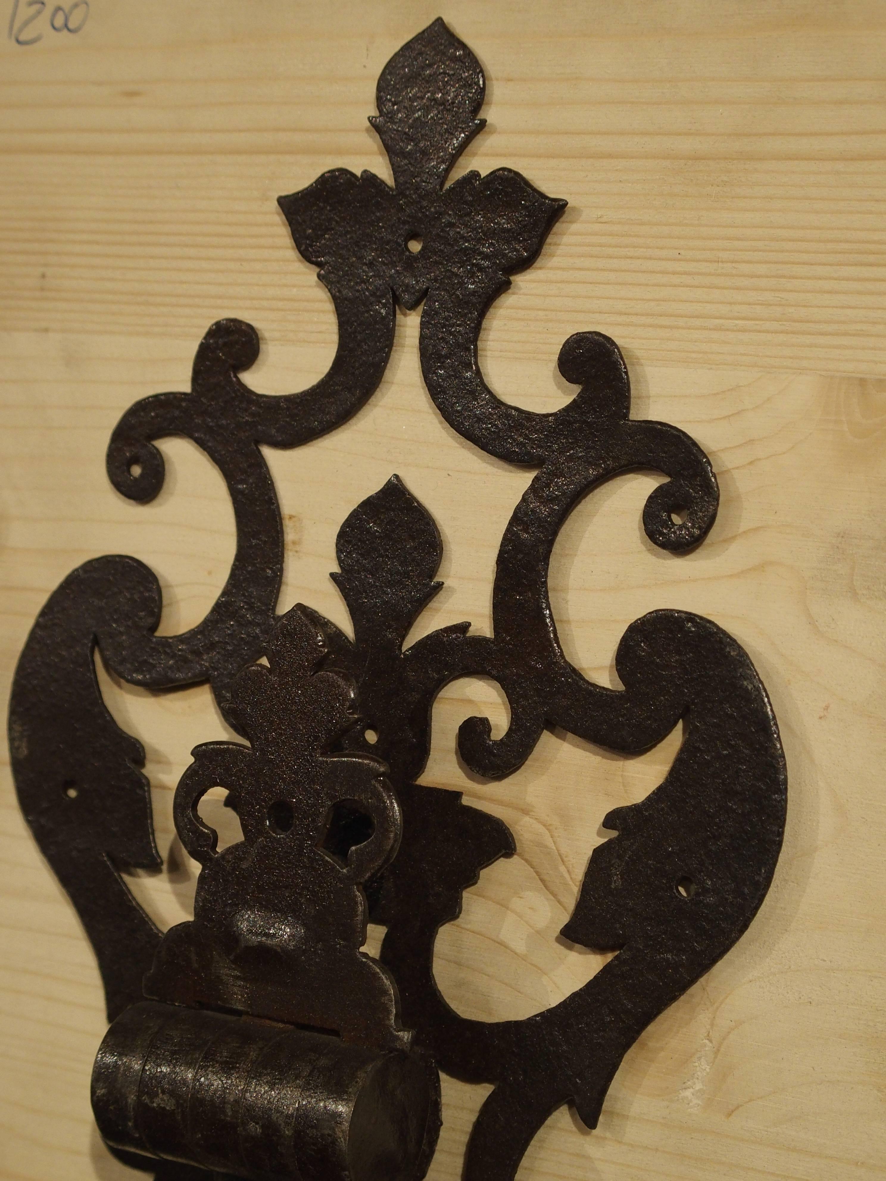 Large Cut Iron Chateau Door Knocker from France In Good Condition In Dallas, TX