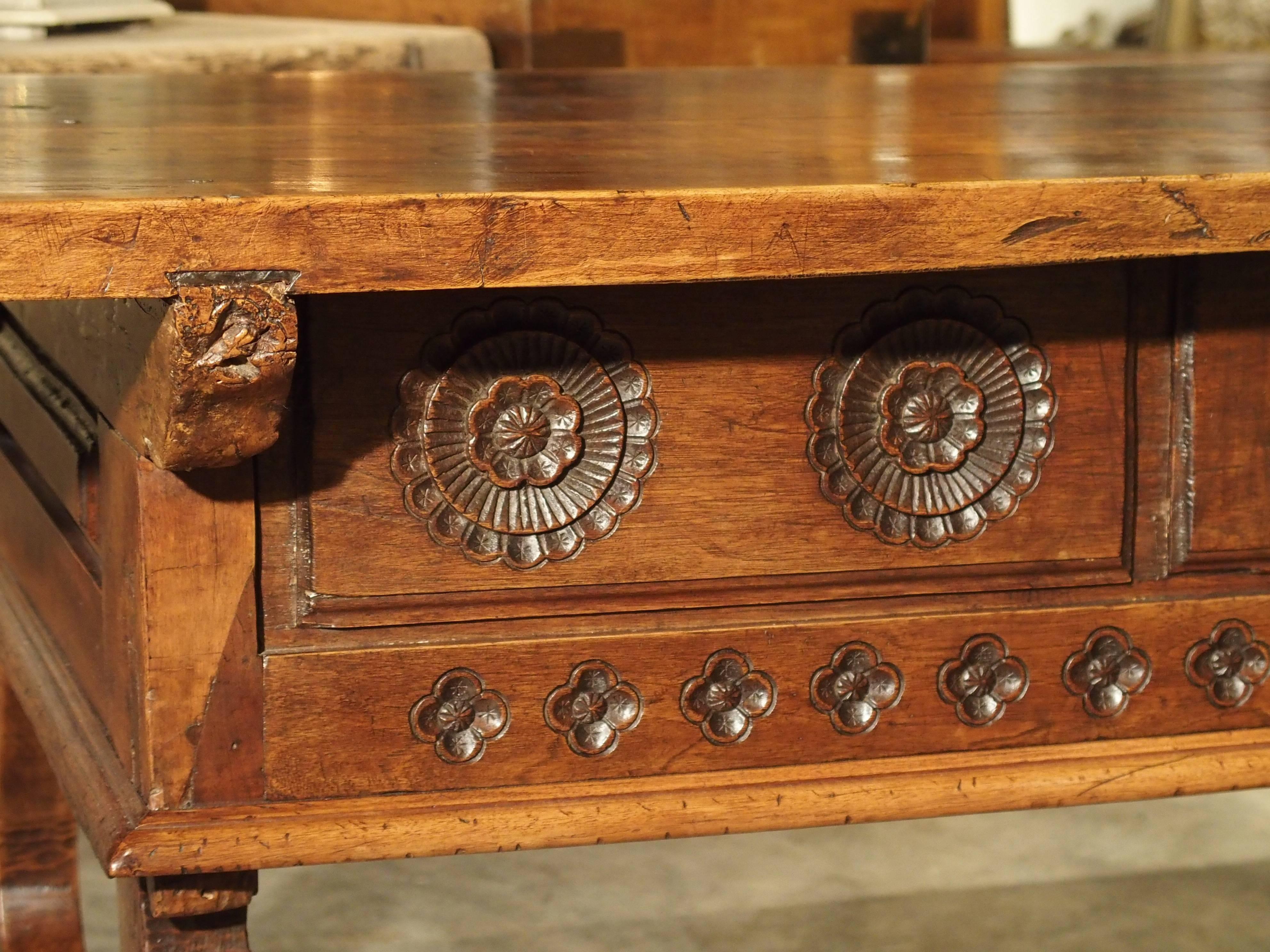 17th Century Catalan Walnut Wood Desk 3