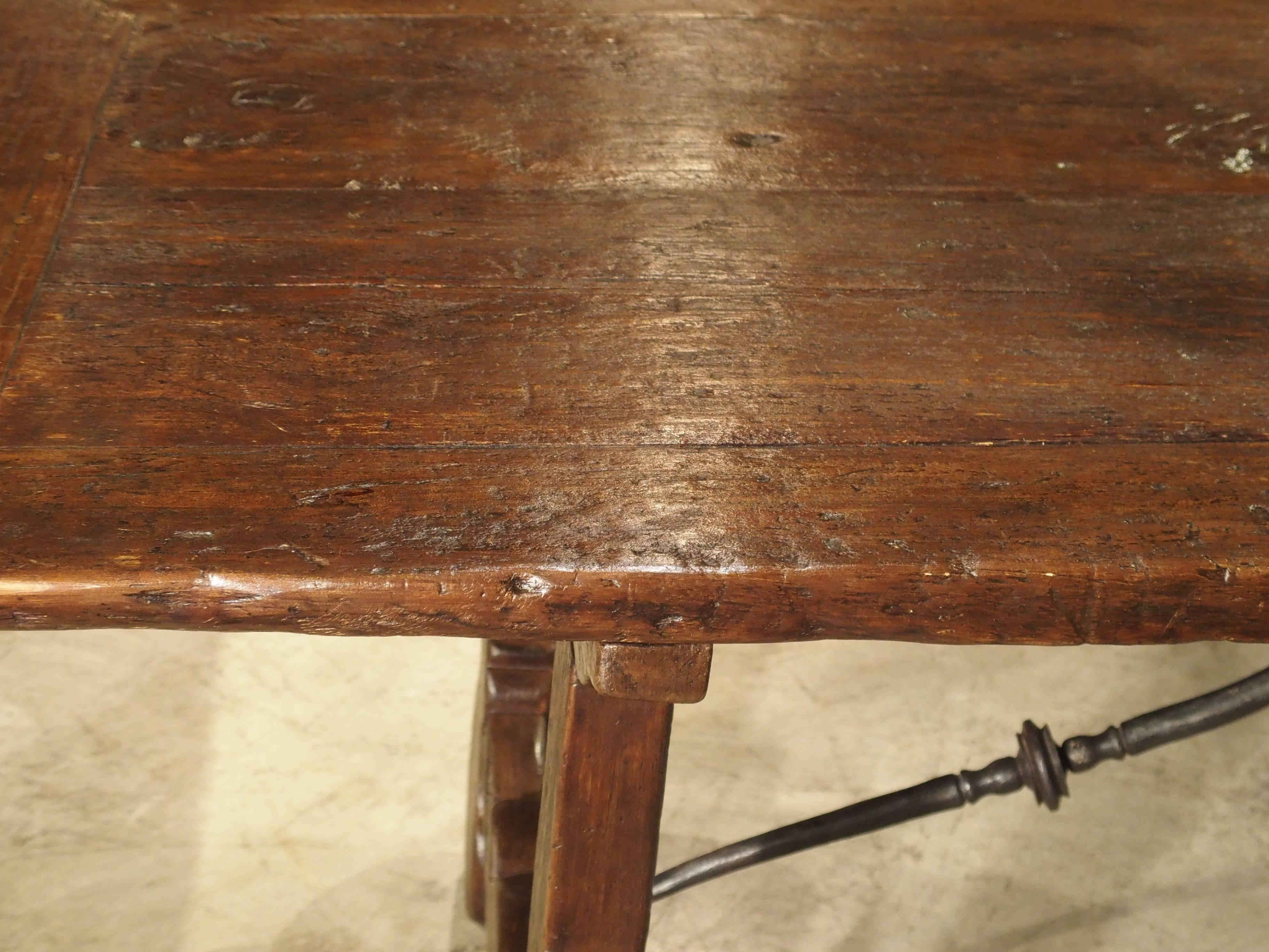 18th Century Elmwood Dining Table from Spain In Good Condition In Dallas, TX