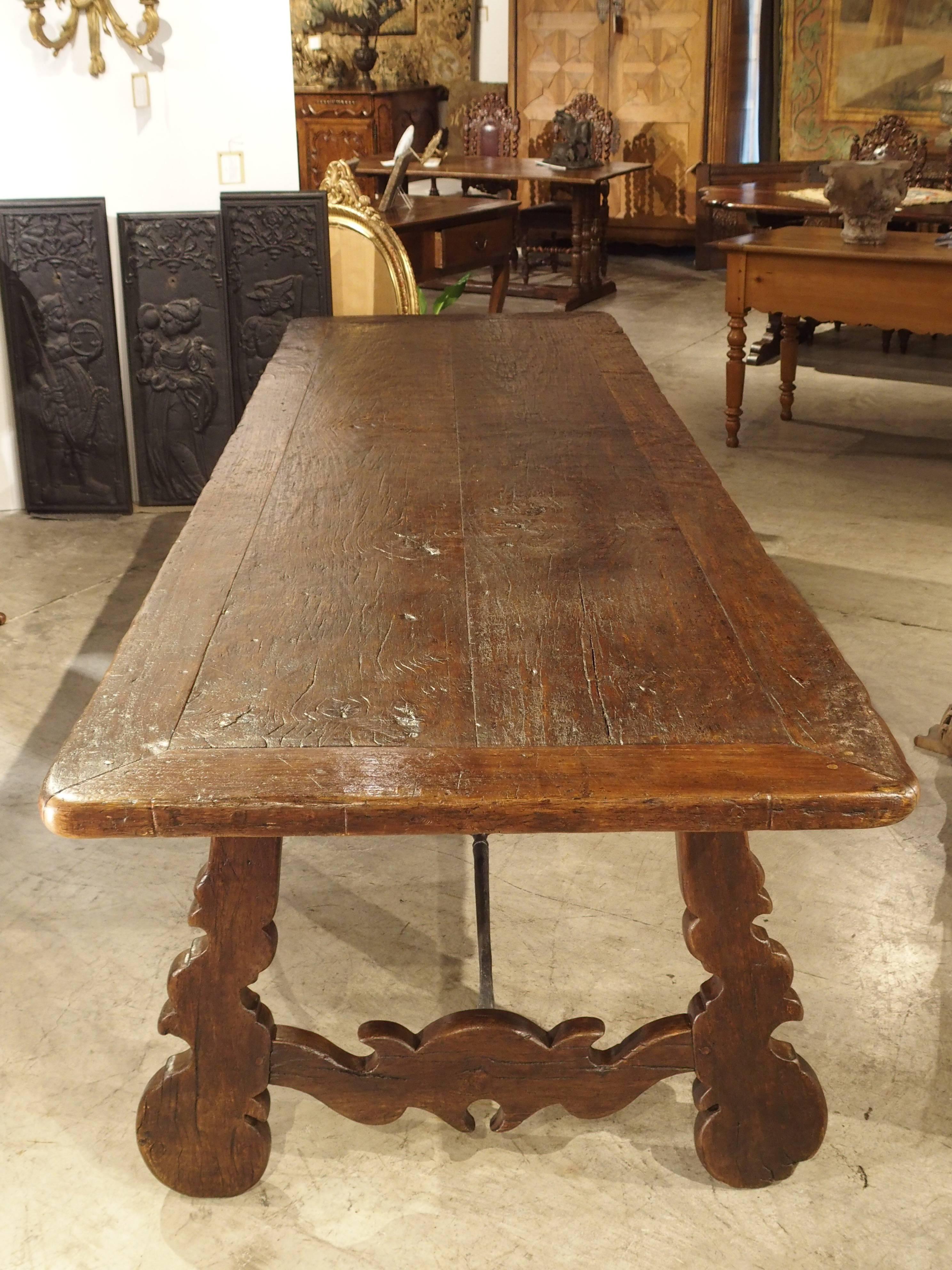 18th Century Elmwood Dining Table from Spain 1