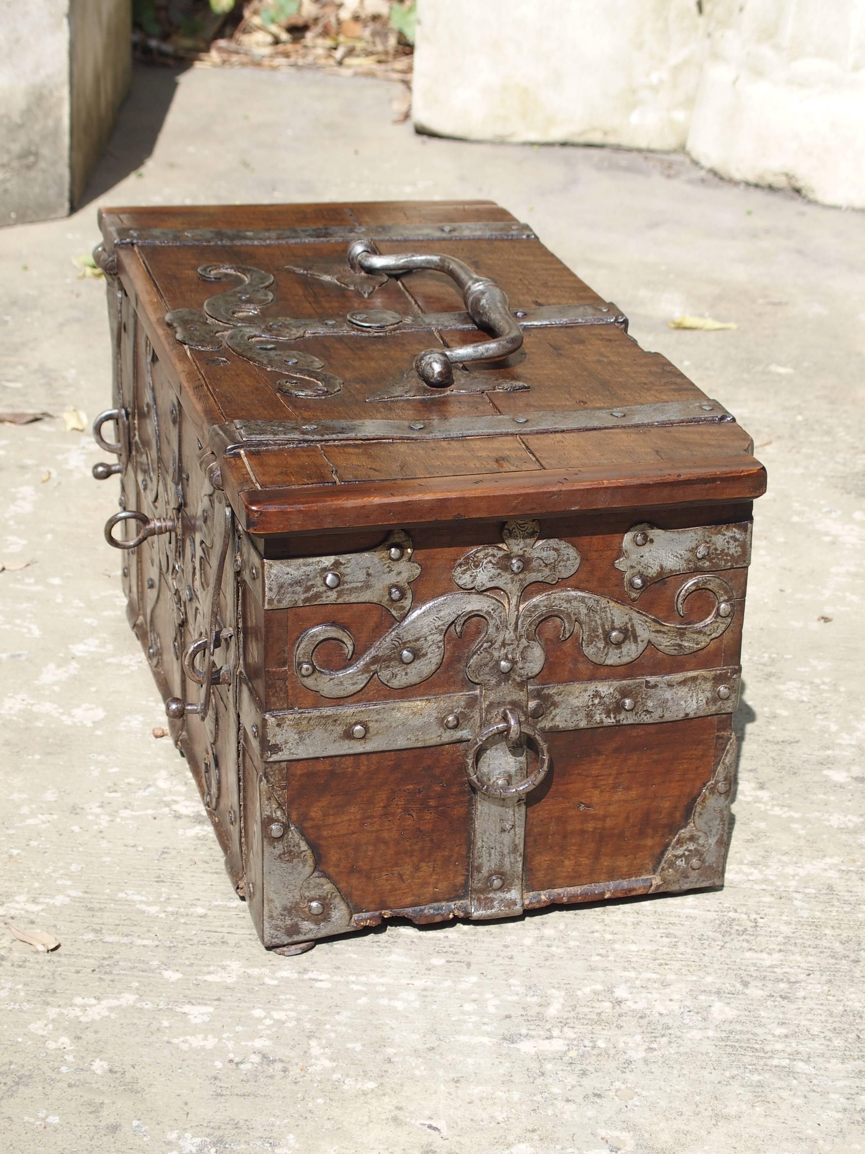 17th Century Walnut Wood and Iron Table Trunk, France 5