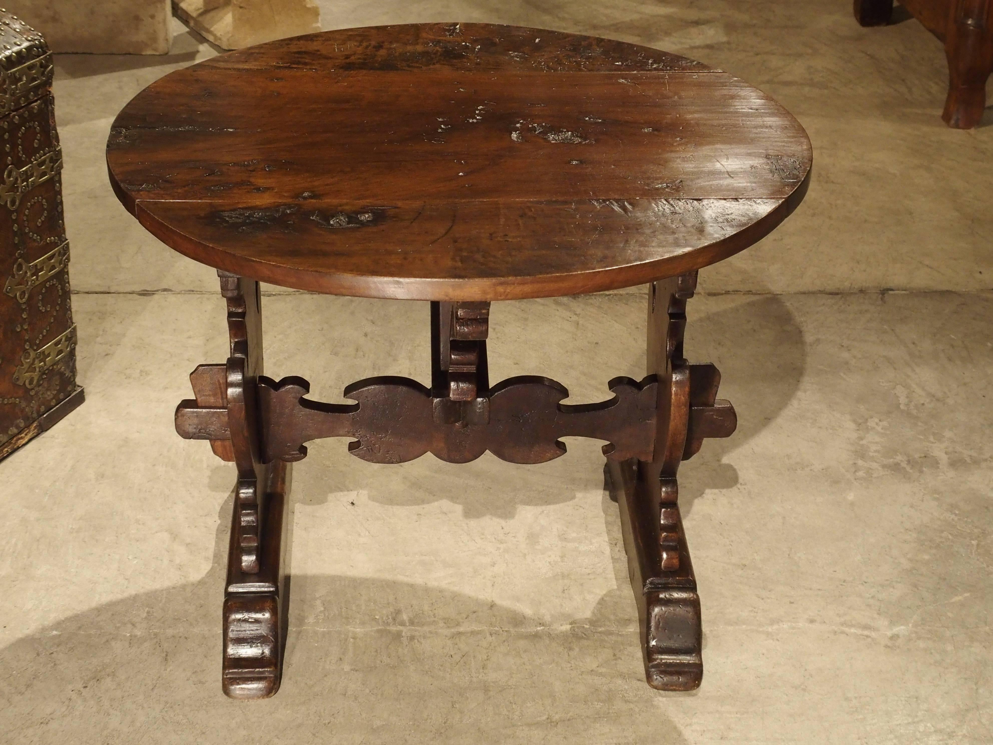 Early 1800s Italian Walnut Wood Drop-Leaf Side Table 1