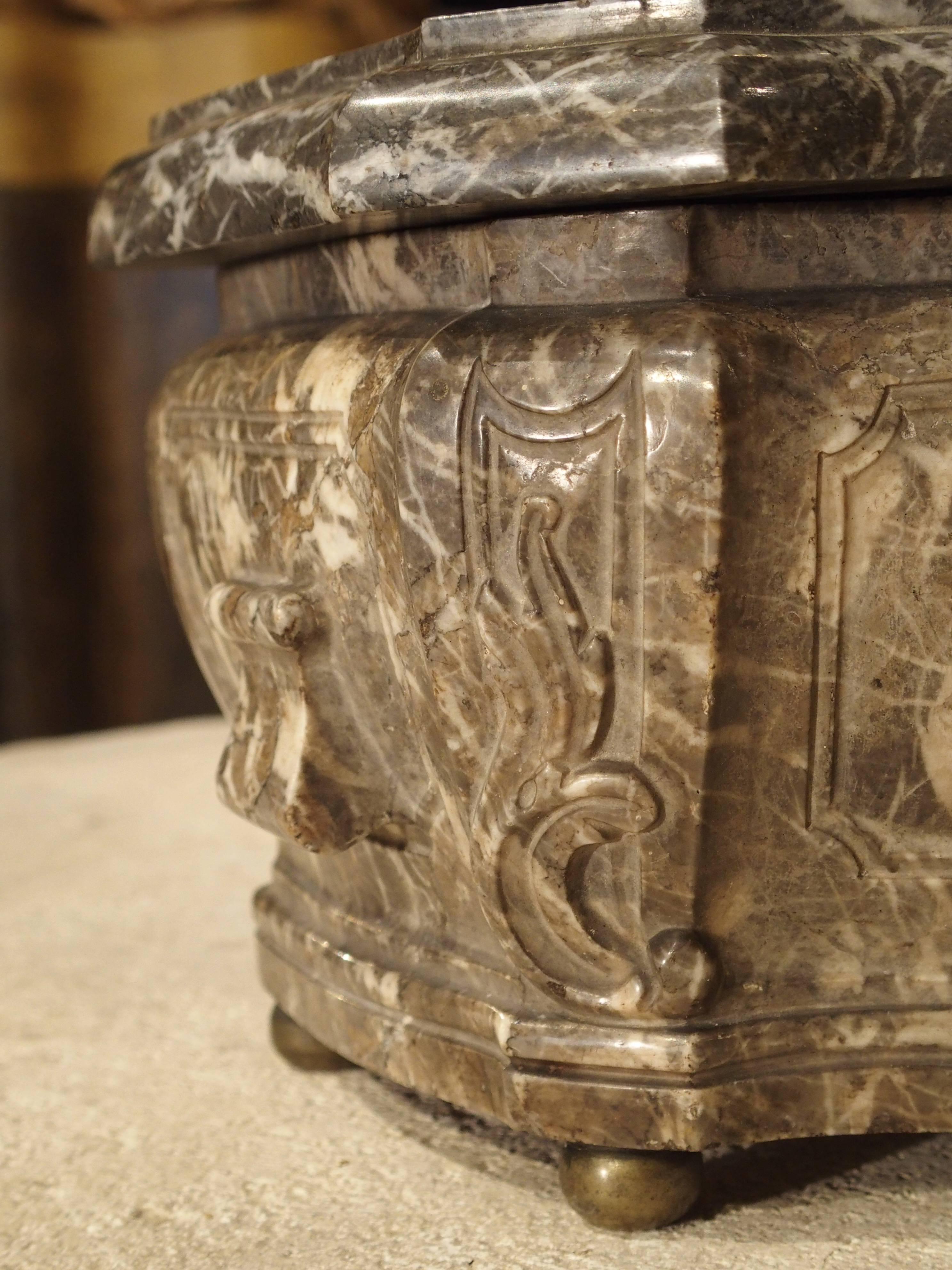 Early 18th Century French Marble Tobacco Box 2