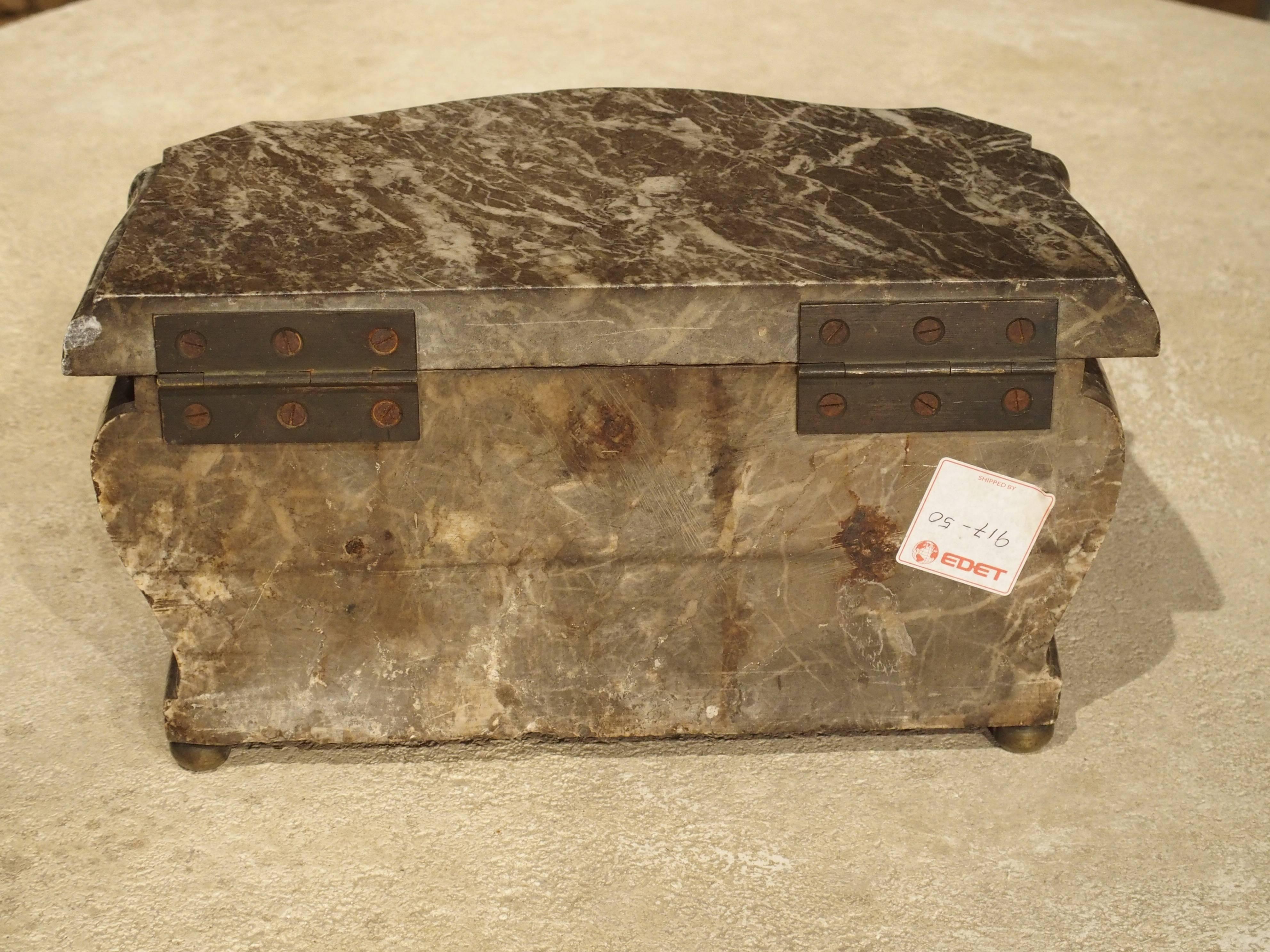 Early 18th Century French Marble Tobacco Box 1