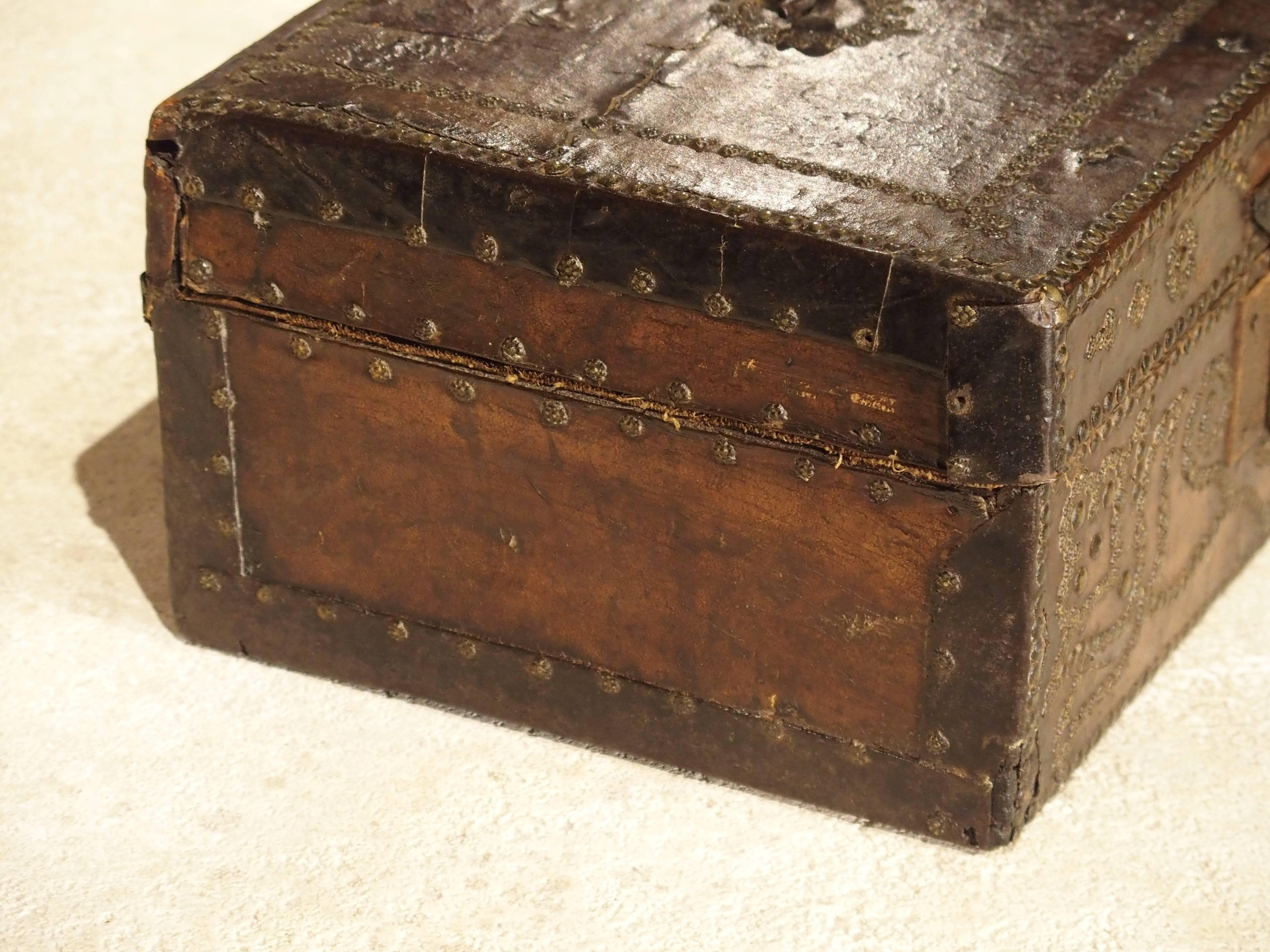 17th Century Studded Leather Box from France In Good Condition In Dallas, TX