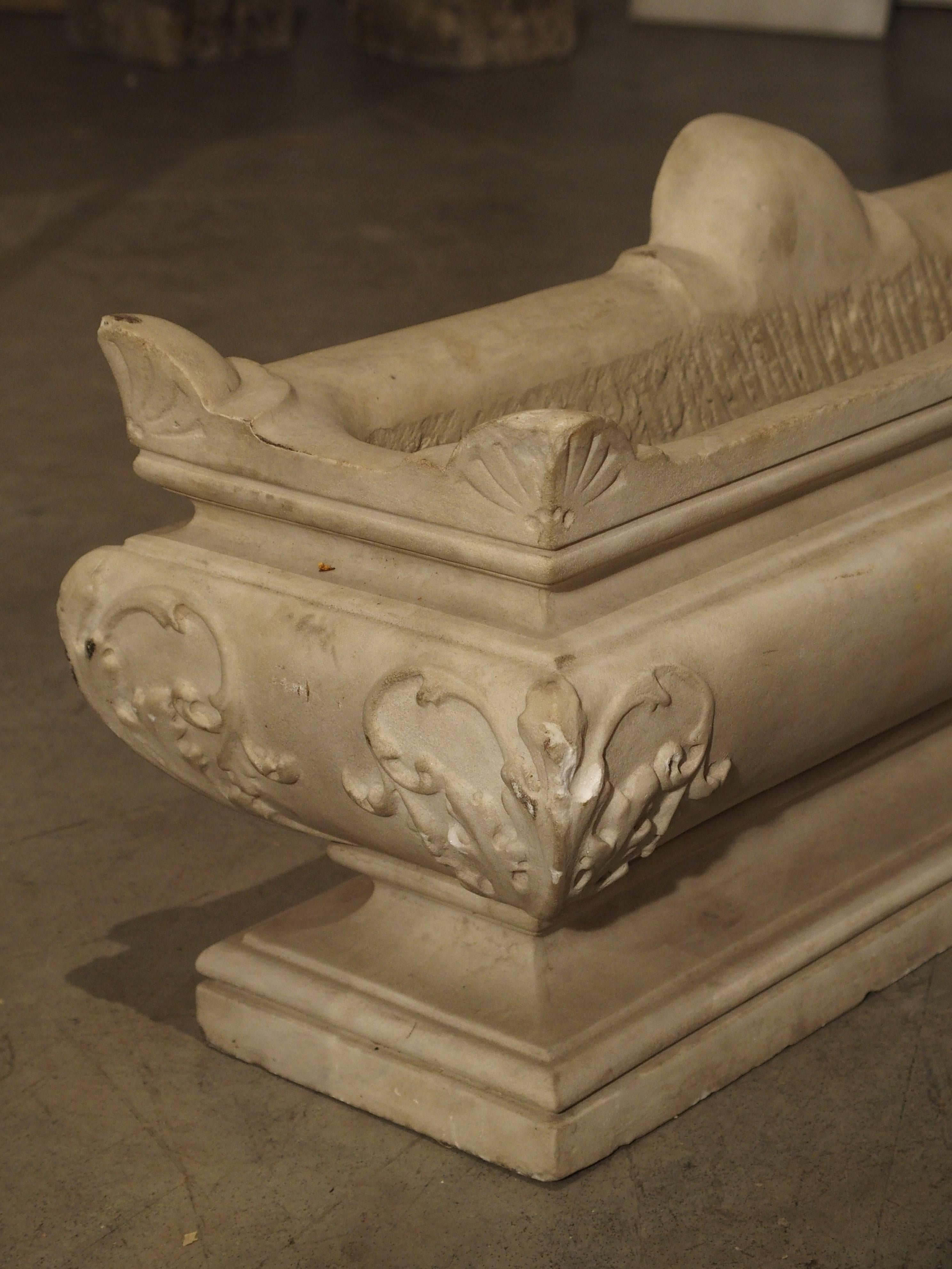 Pair of Carved Italian Marble Jardinieres, 19th Century In Good Condition In Dallas, TX