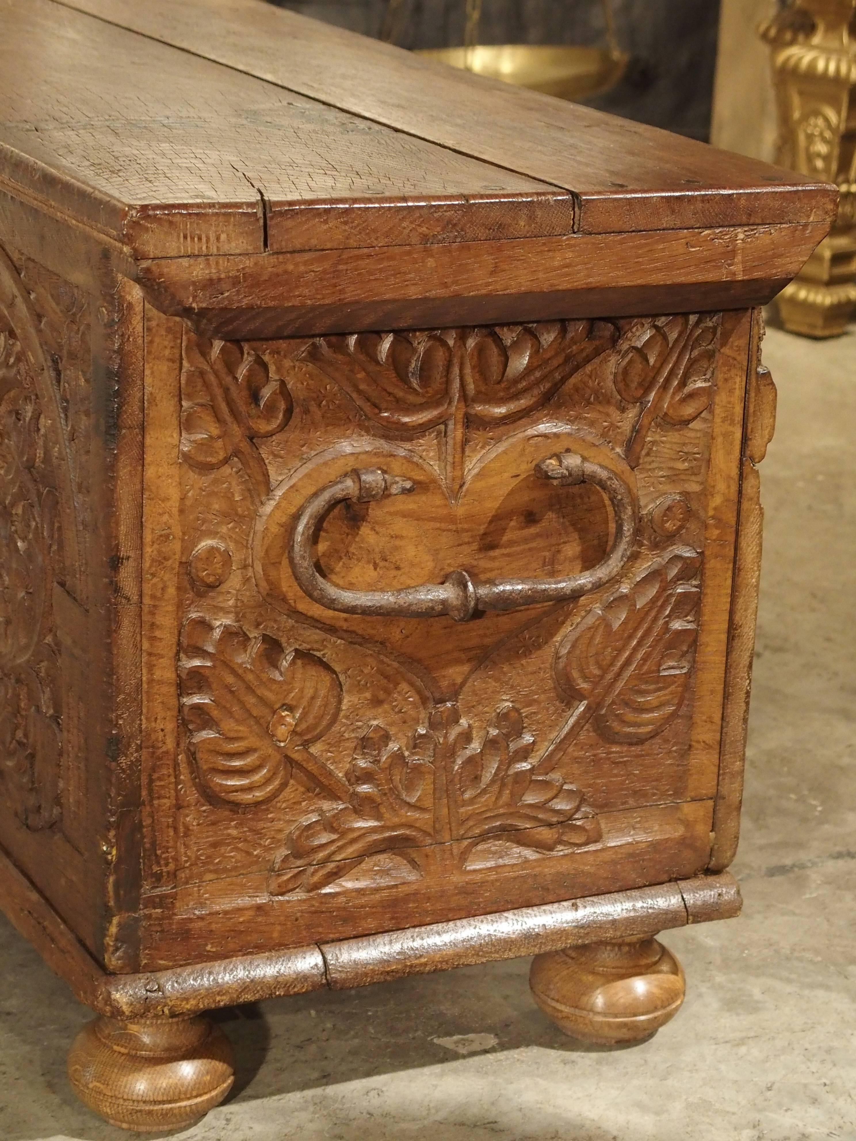 17th Century Carved Oak Trunk with Detailed Arcading and Foliate Motifs 2