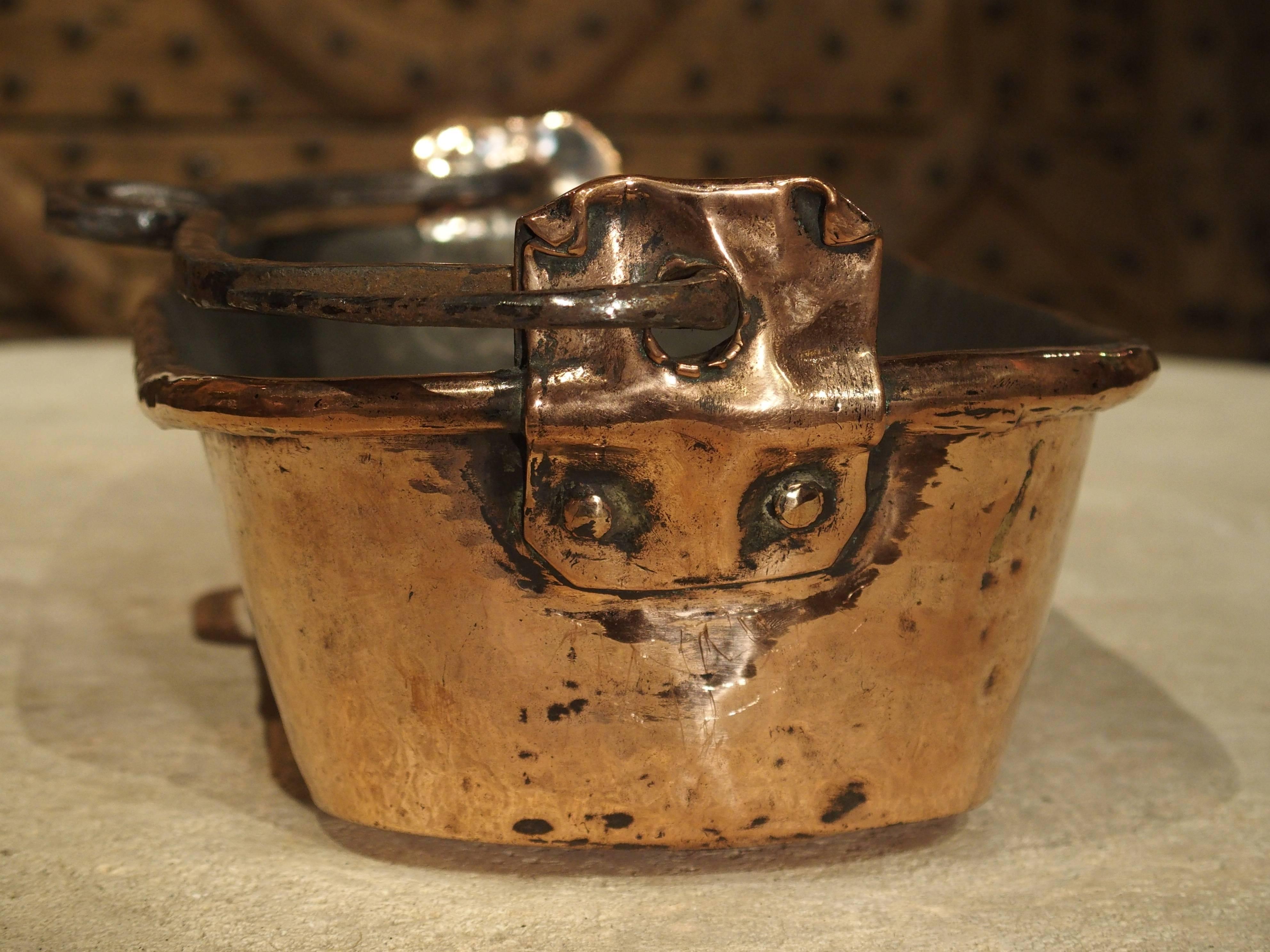 Small 18th Century Copper and Iron Fish Poacher from France In Good Condition In Dallas, TX