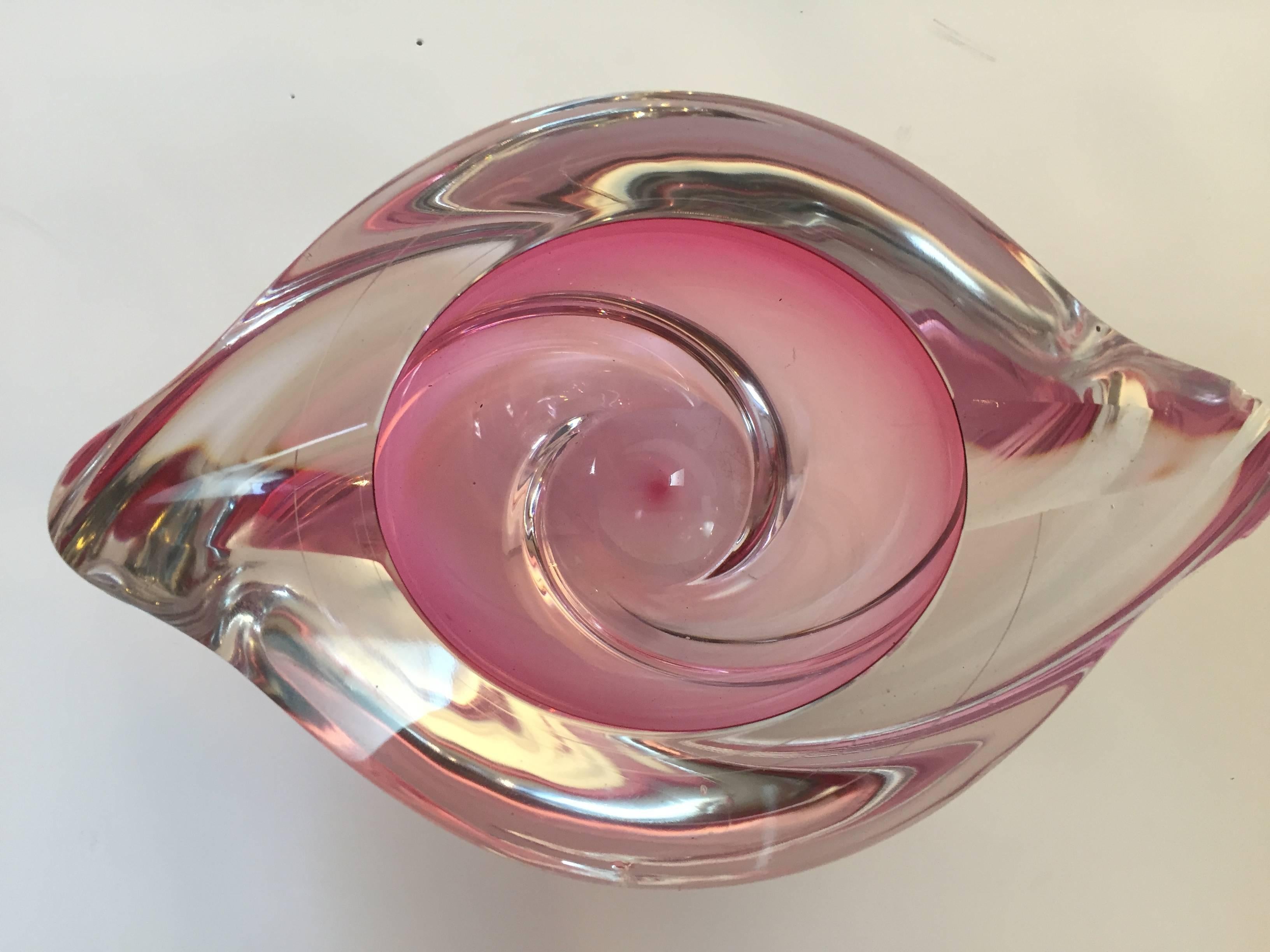 Cenicero de cristal rosa para Val Saint Lambert, pisapapeles firmado Moderno en venta