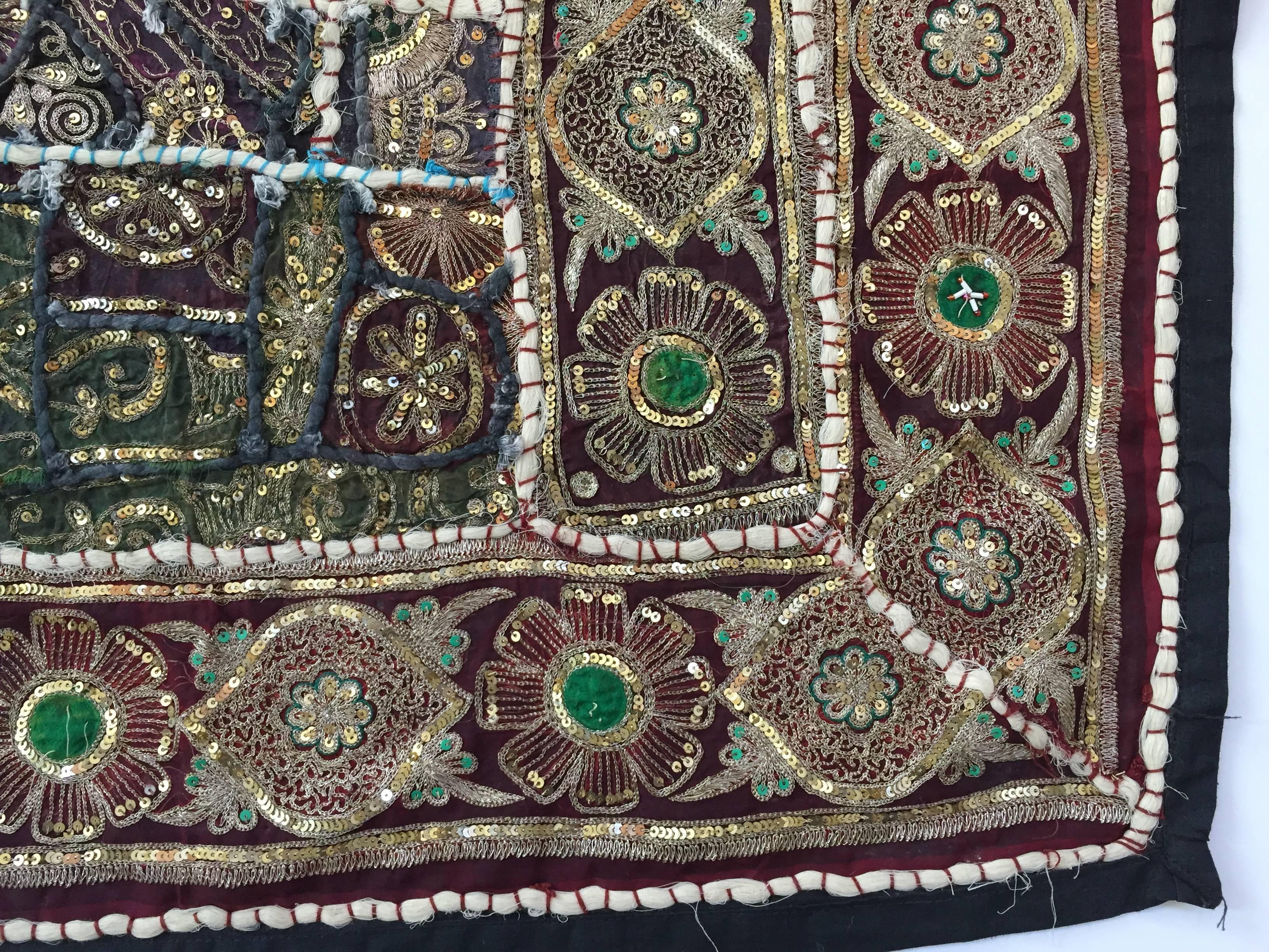 Vintage Handcrafted and Quilted Textile from India In Good Condition For Sale In North Hollywood, CA