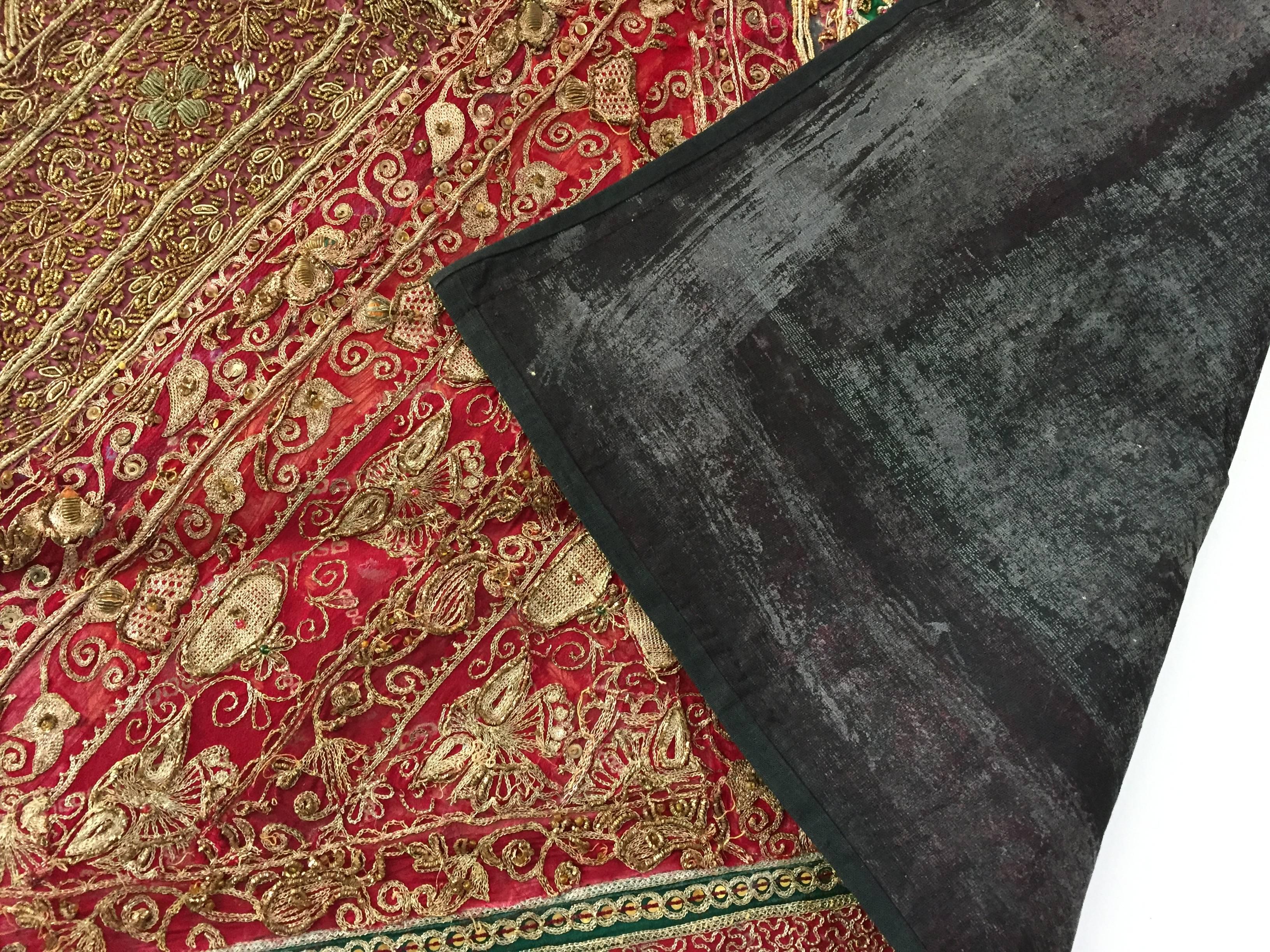 Handbestickter Mughal-Wandteppich aus Seide und Metallfäden, Indien im Angebot 2