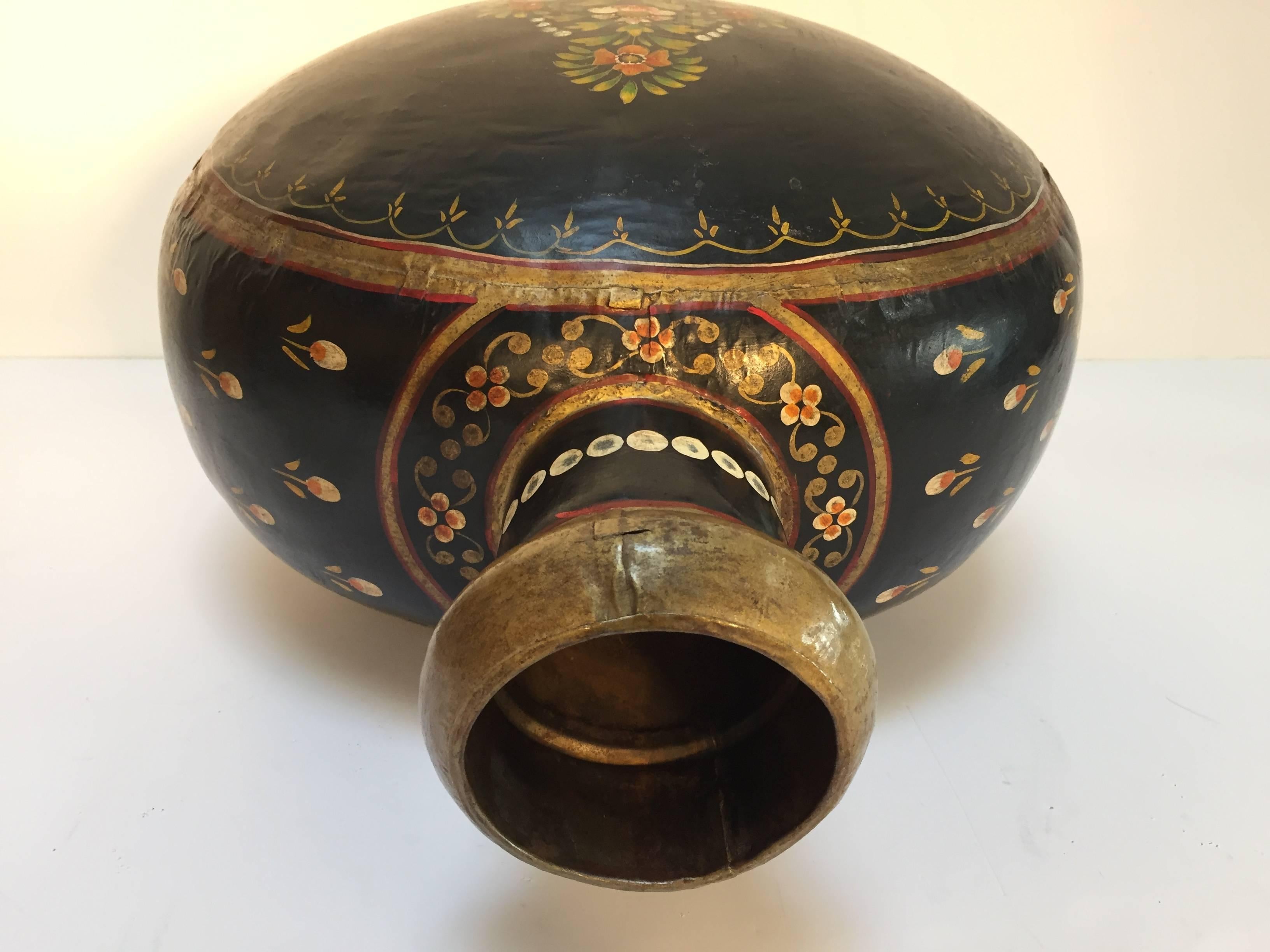 Hand-Hammered Anglo Raj Black Hand-Painted Jug For Sale 3