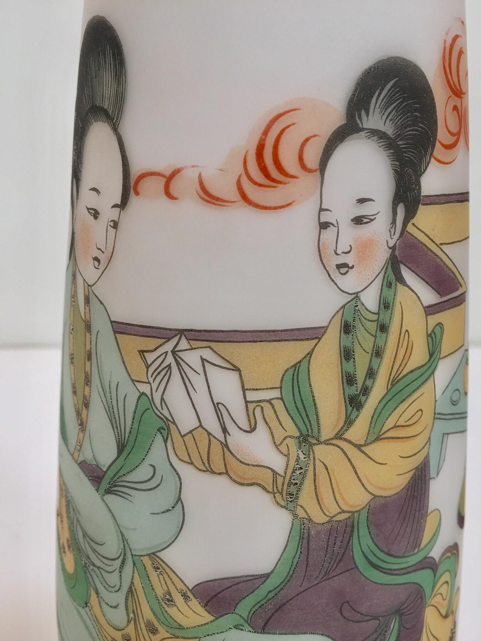 20th Century Japanese Opaline White Glass Vase Hand Painted with Geishas For Sale