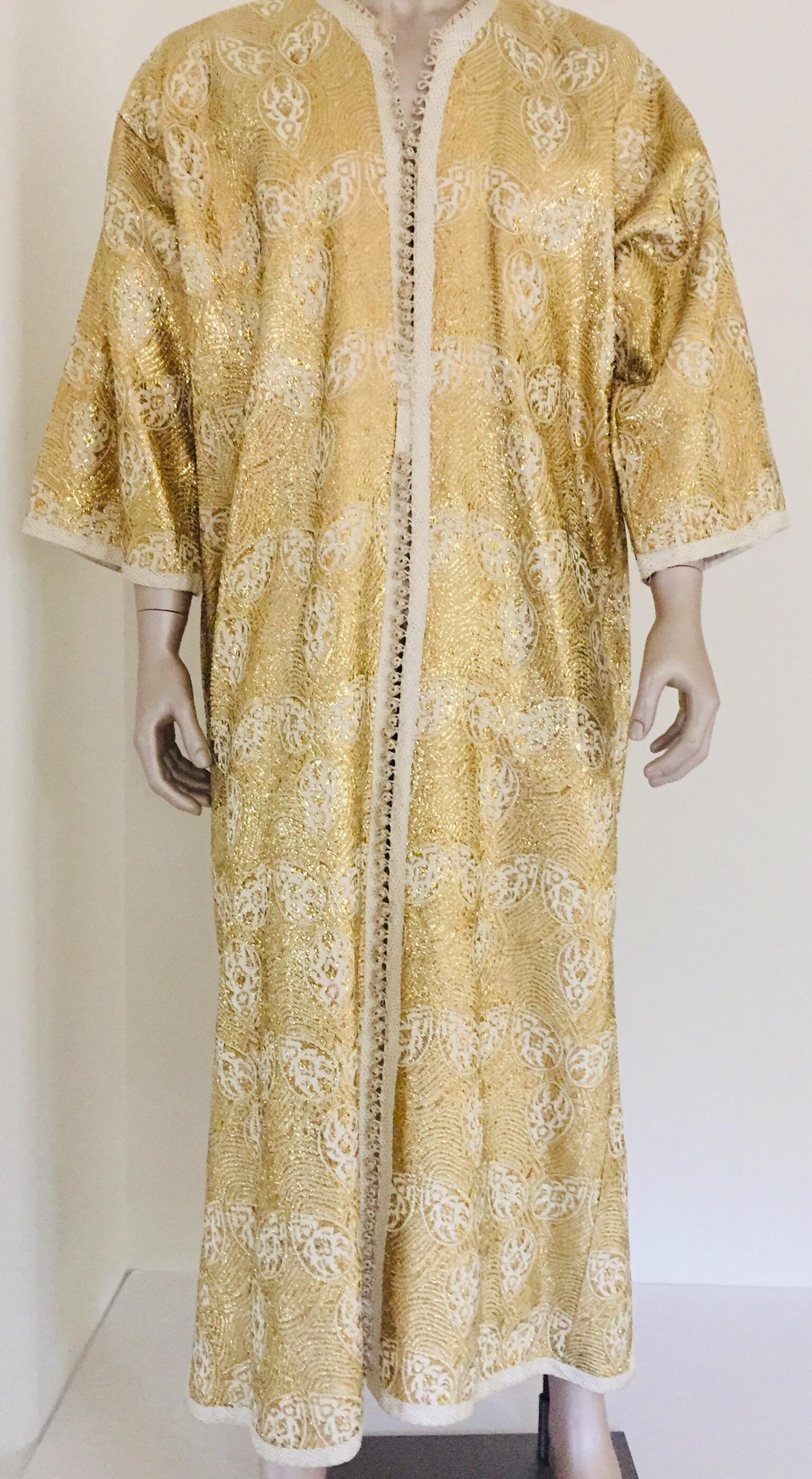 Caftan marocain vintage pour homme en brocart argenté et or pour caftan, circa 1960 en vente 8