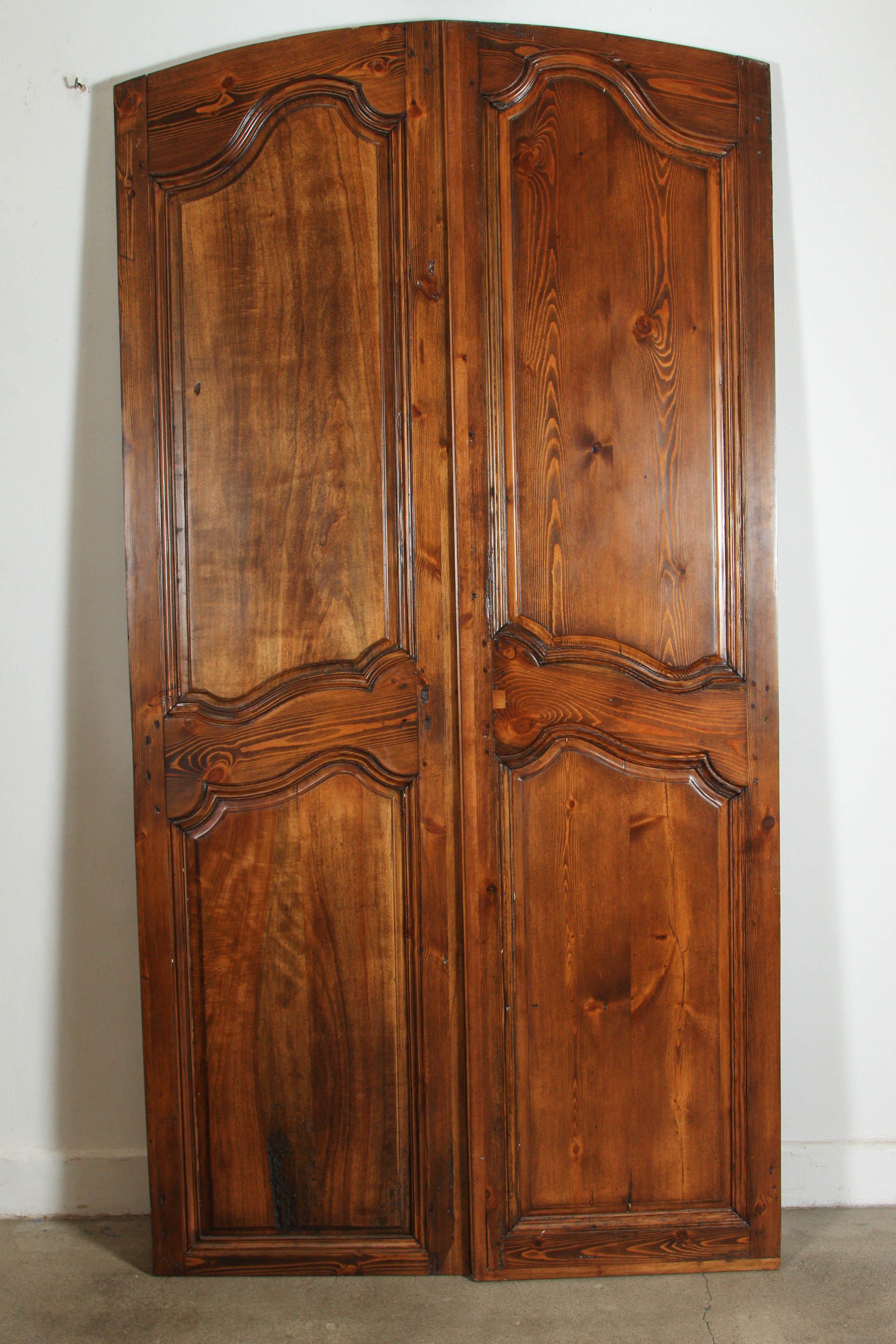Pair of French Provincial doors, could be use for a closet or indoor doors.
Set of doors sizes are as follow:
91
