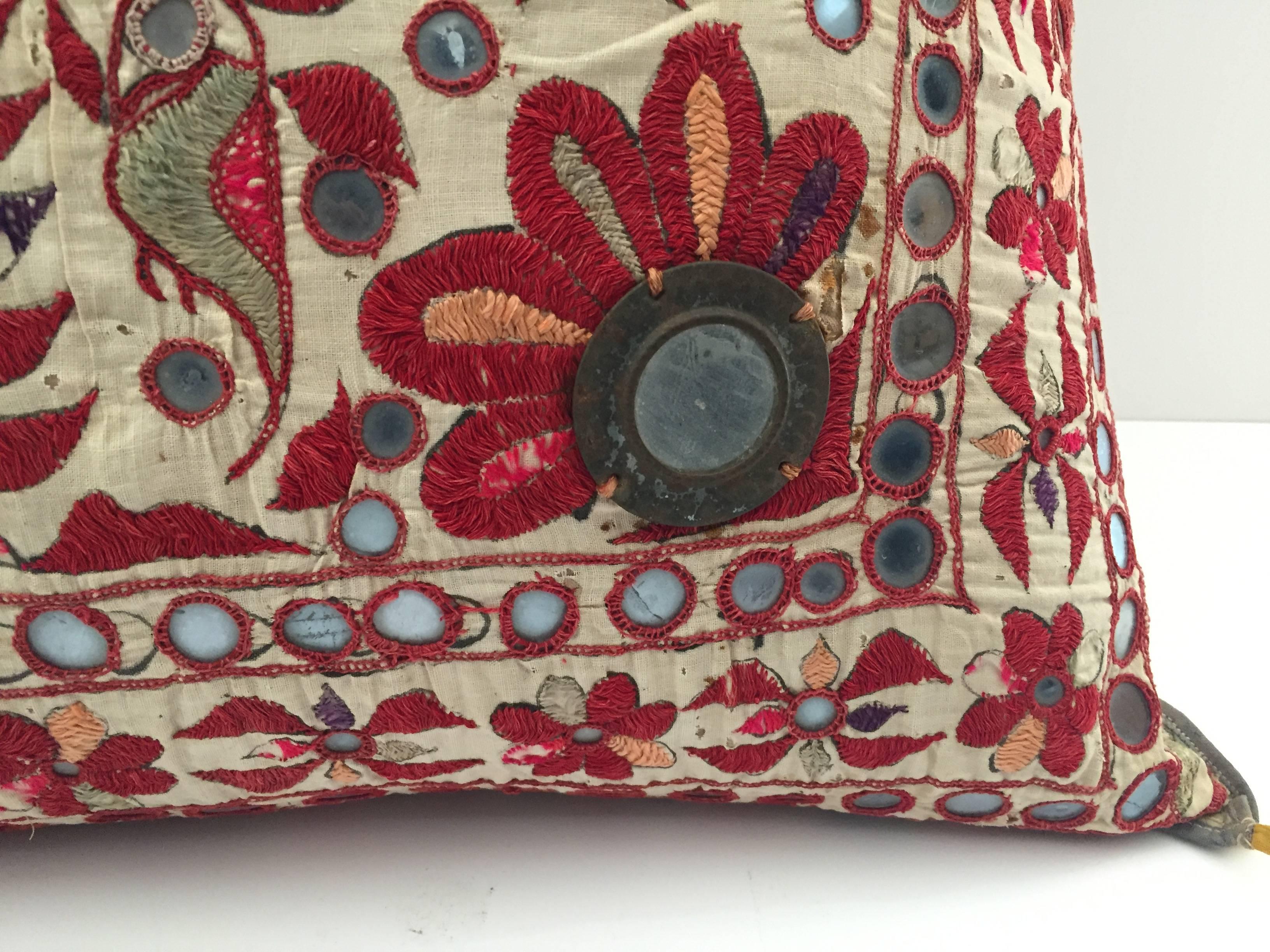 19th Century, Rajasthani Colorful Embroidery and Mirrored Decorative Pillow In Good Condition For Sale In North Hollywood, CA